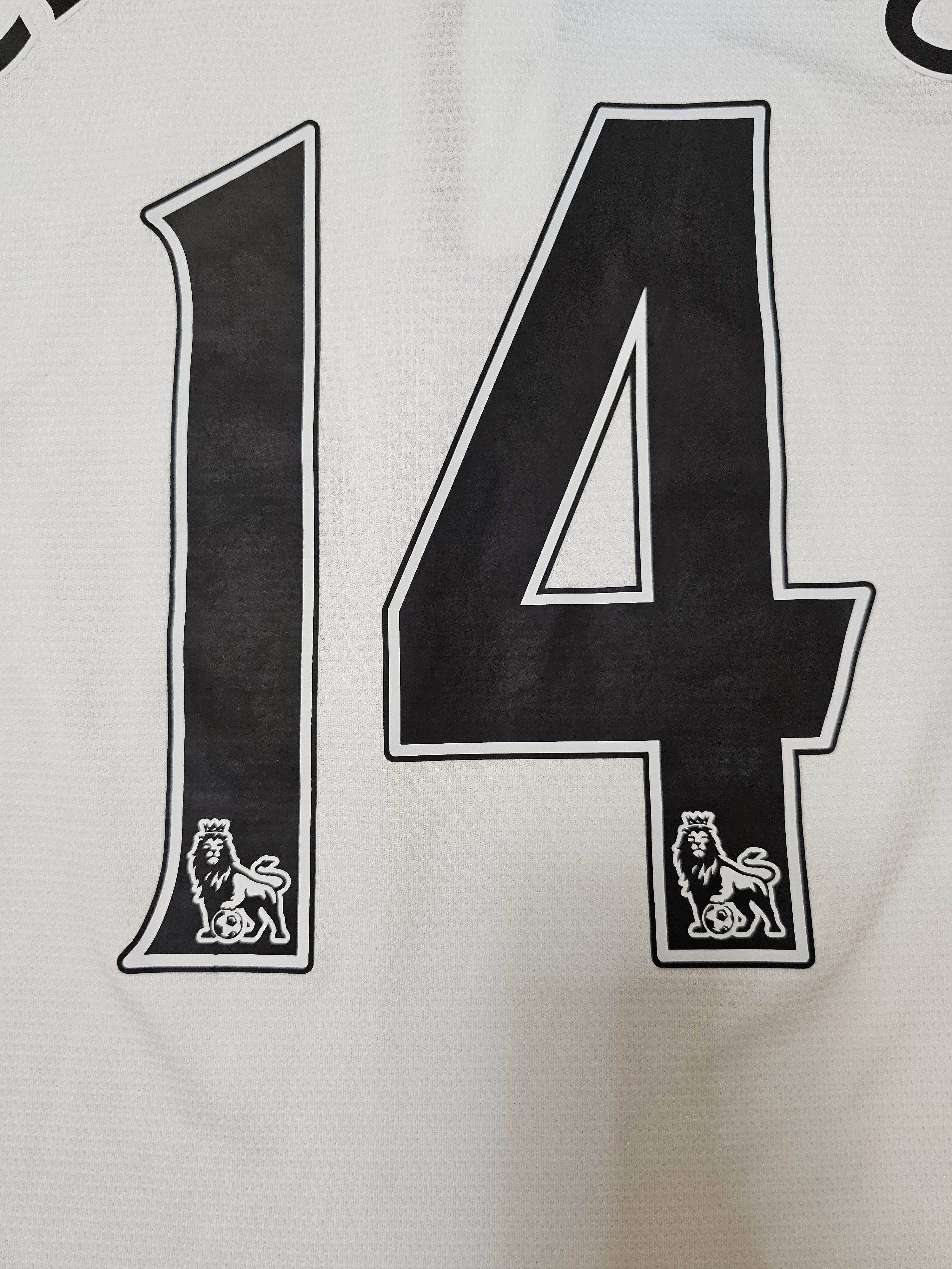 Nike MANCHESTER UNITED 2012 2014 AWAY CHICHARITO FOOTBALL SOCCER Size US M / EU 48-50 / 2 - 5 Thumbnail