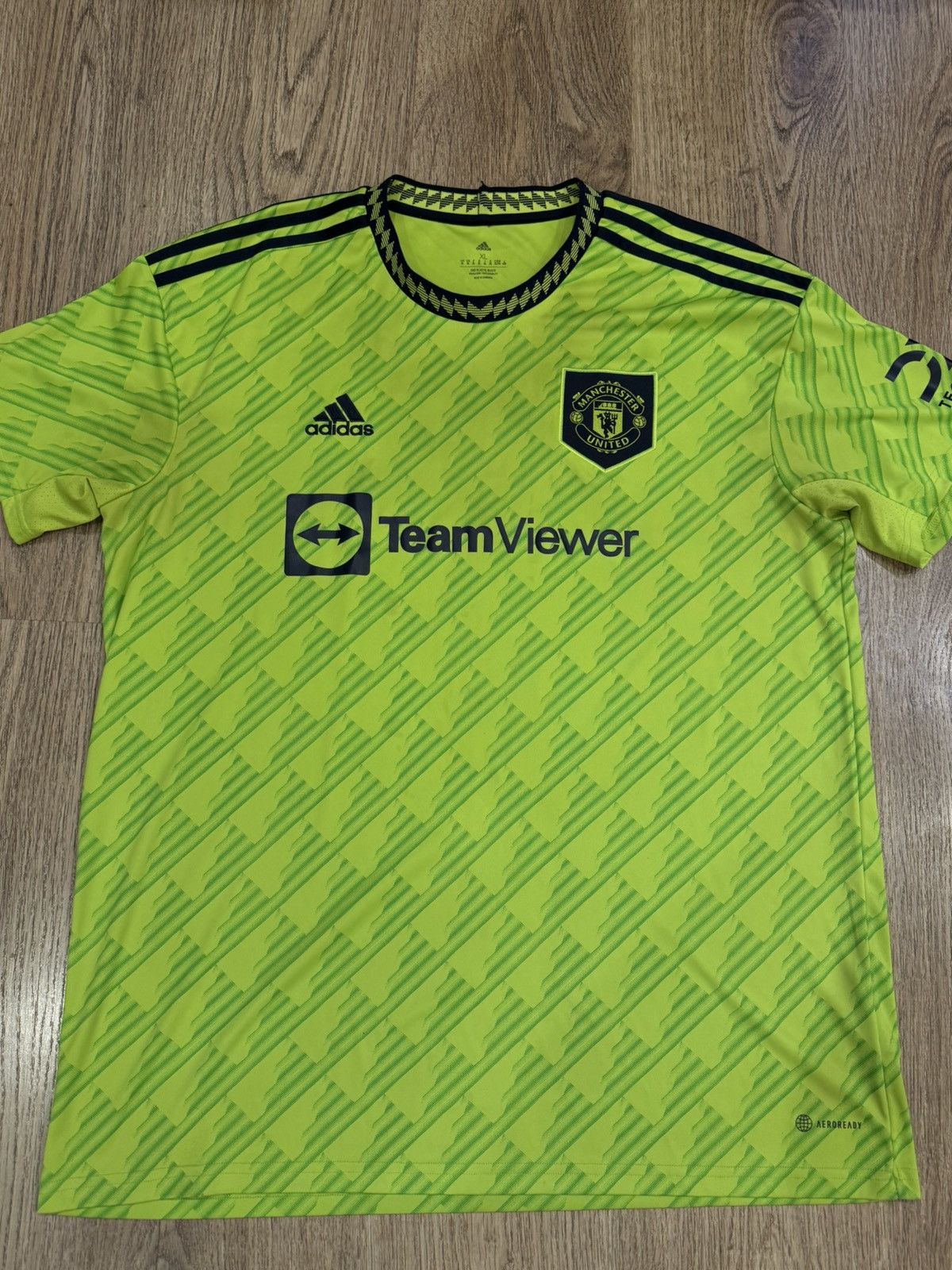 Adidas MANCHESTER UNITED 2022 2023 FOOTBALL JERSEY ADIDAS HE2981 XL Size US XL / EU 56 / 4 - 1 Thumbnail