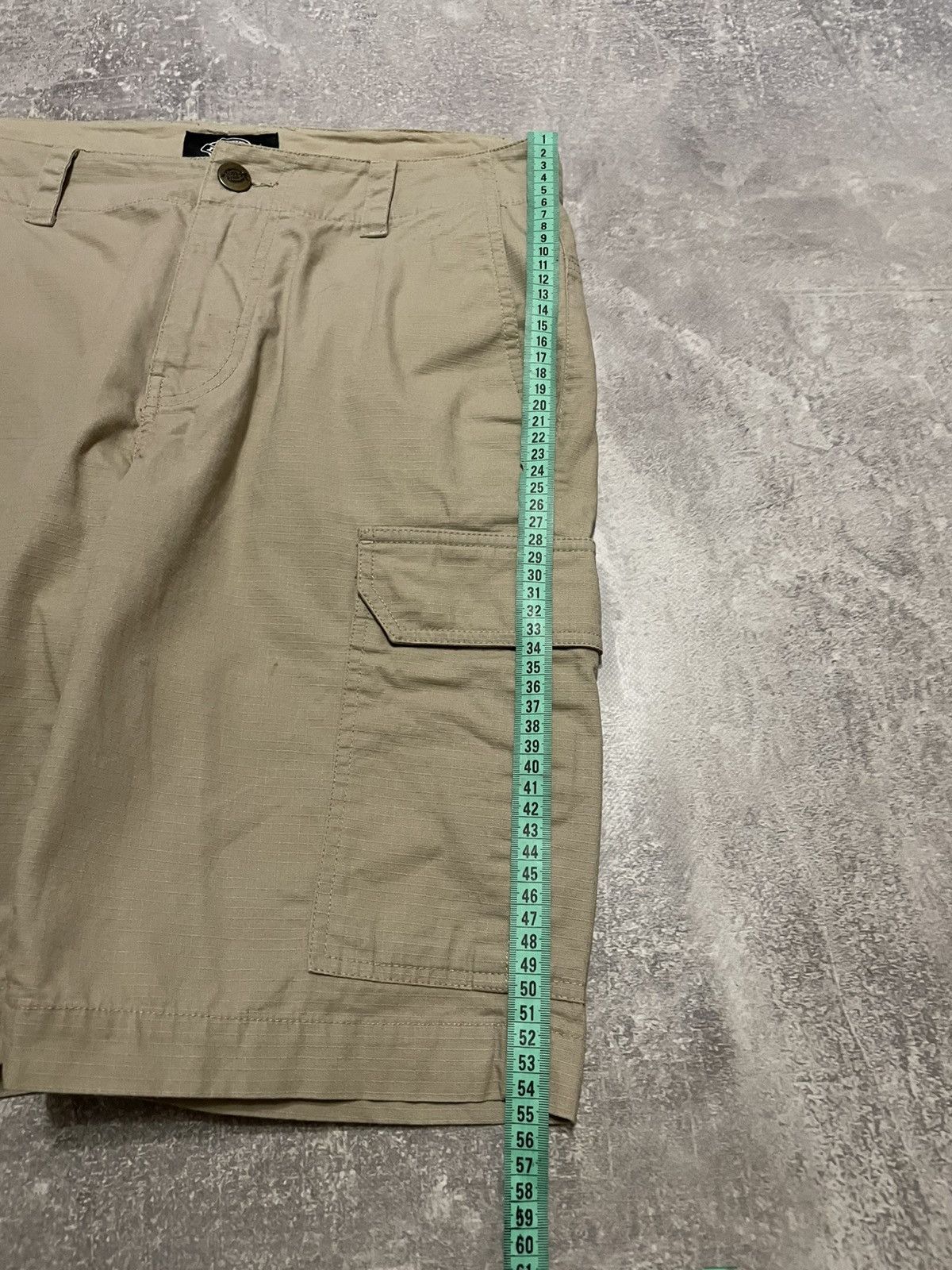 Dickies × Vintage Vintage Dickies Baige Cargo Shorts Size 30 Size US 30 / EU 46 - 19 Thumbnail