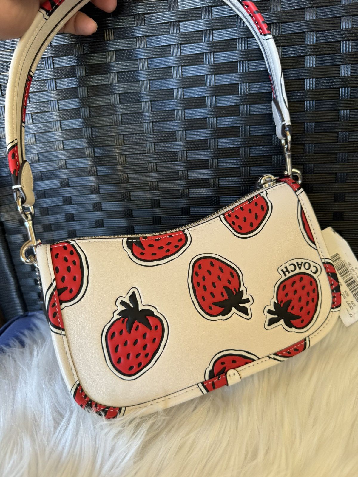 Coach Coach Strawberry Mini Leather Swinger 20 LH/Chalk Size ONE SIZE - 2 Thumbnail