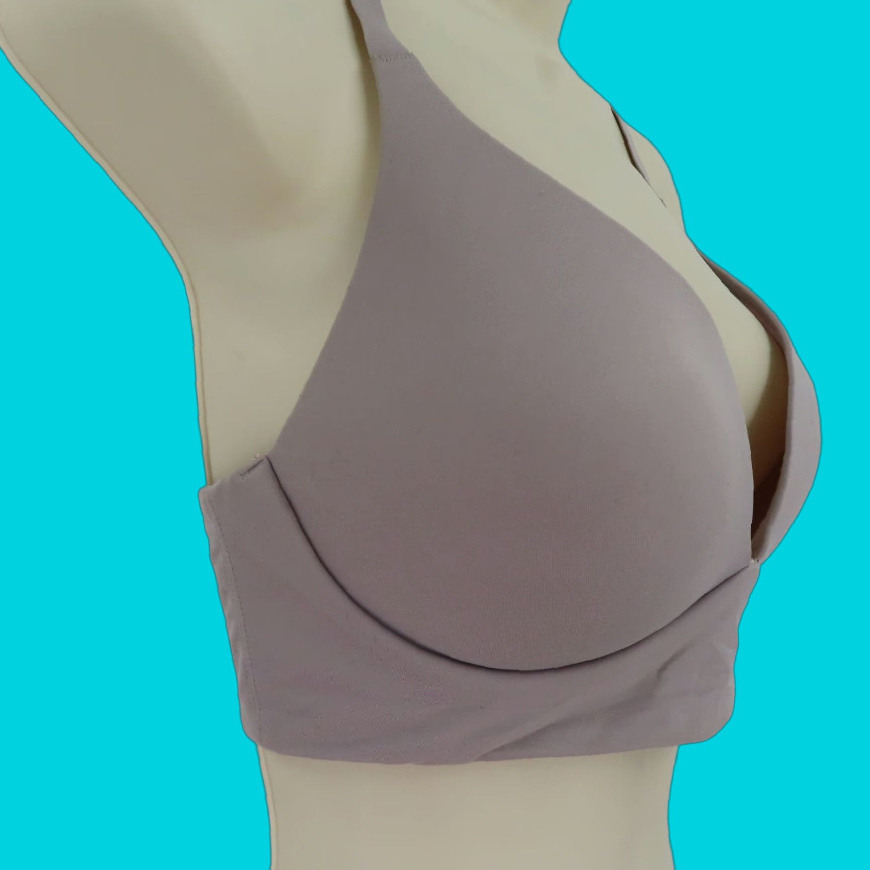 Victoria's Secret Victoria's Secret Bra 32DD Lightly Lined Plunge Underwire Women Shirt? Size ONE SIZE - 1 Thumbnail