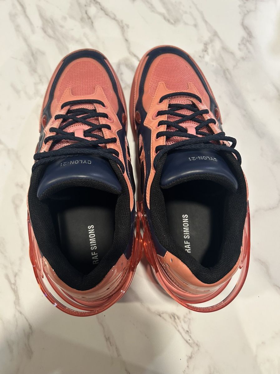 Raf Simons Raf Simons Cylon-21 Runner Blue/Pink Size US 12 / EU 45 - 5 Thumbnail