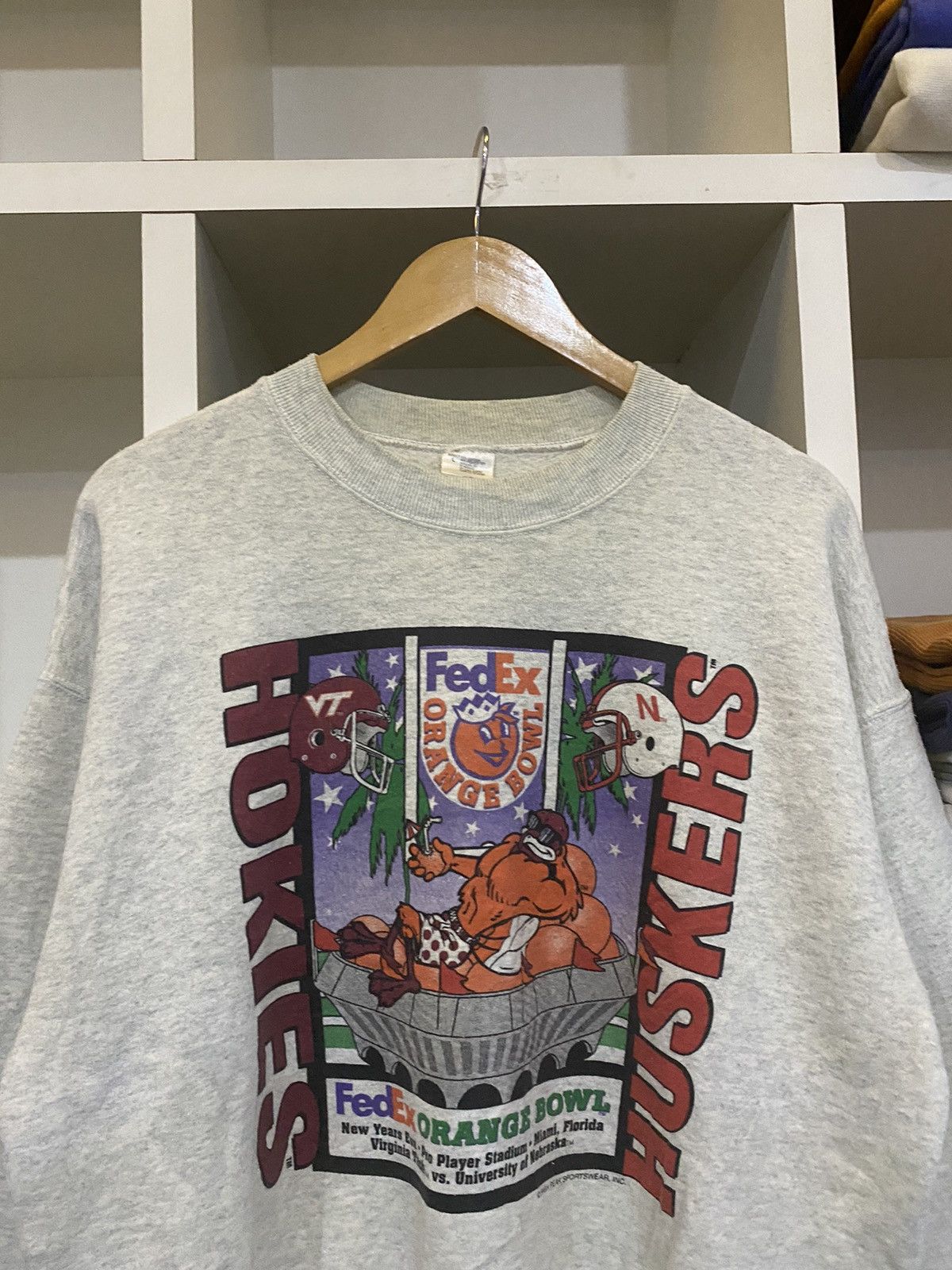Vintage Vintage Fedex Orange Bowl Sweatshirt Size US S / EU 44-46 / 1 - 5 Thumbnail