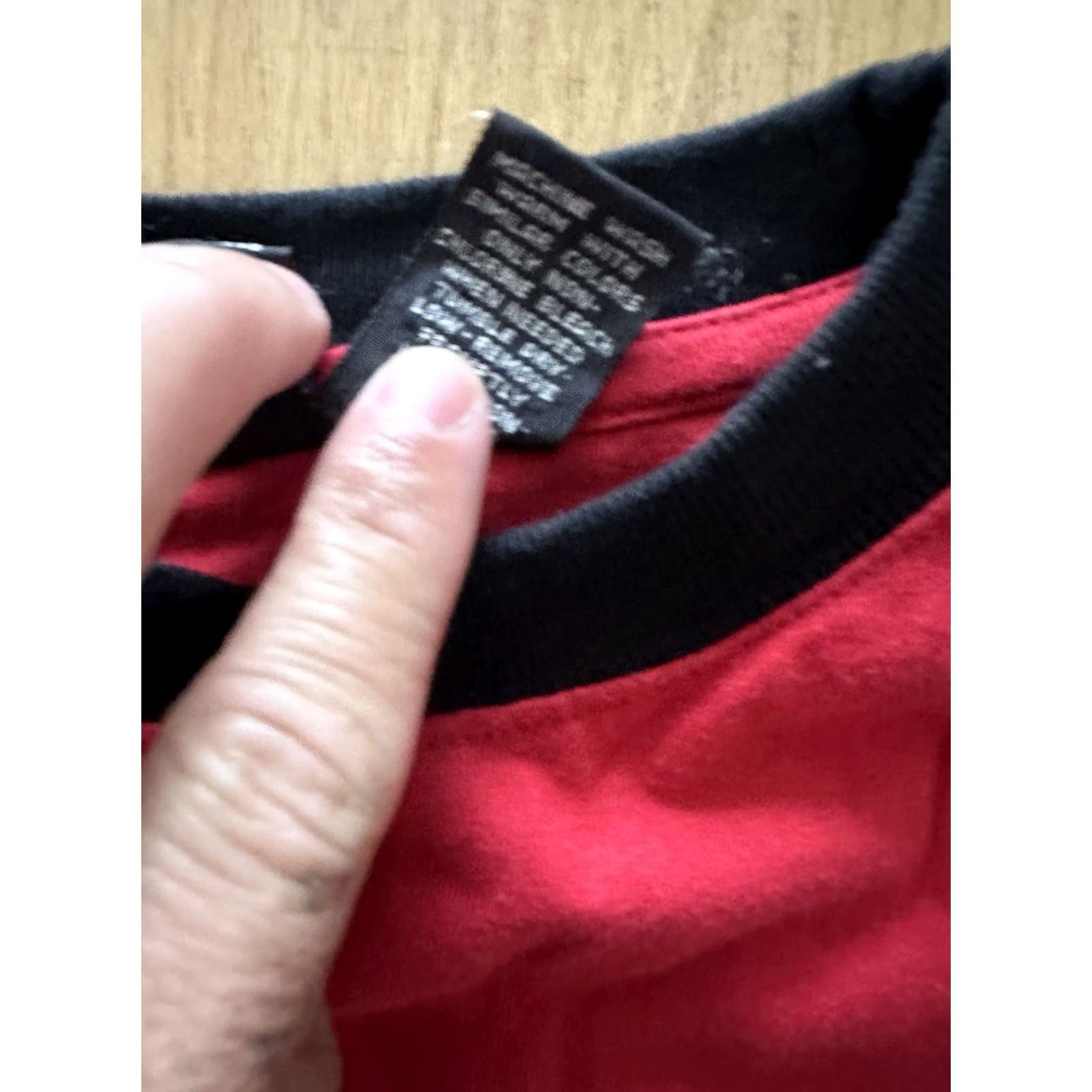 Logo 7 VINTAGE Active chicago bulls shirt Mens XL Red 90s Logo RARE T-Shirt Men 90s Bulls Shirt Red XL Regular Cotton Short Sleeve Logo Size US XL / EU 56 / 4 - 4 Thumbnail
