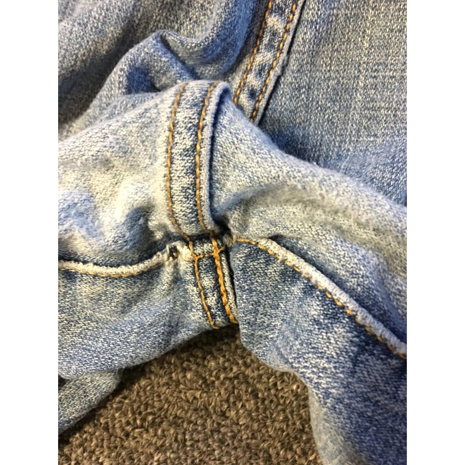 Levi's VINTAGE Levi's 505 Straight Leg Jeans 16M 36/31 Pants Women Blue Regular 31 Inseam Grunge 80s 90s Rock 501 525 Jeans Size 38" / US 16 / IT 52 - 4 Thumbnail
