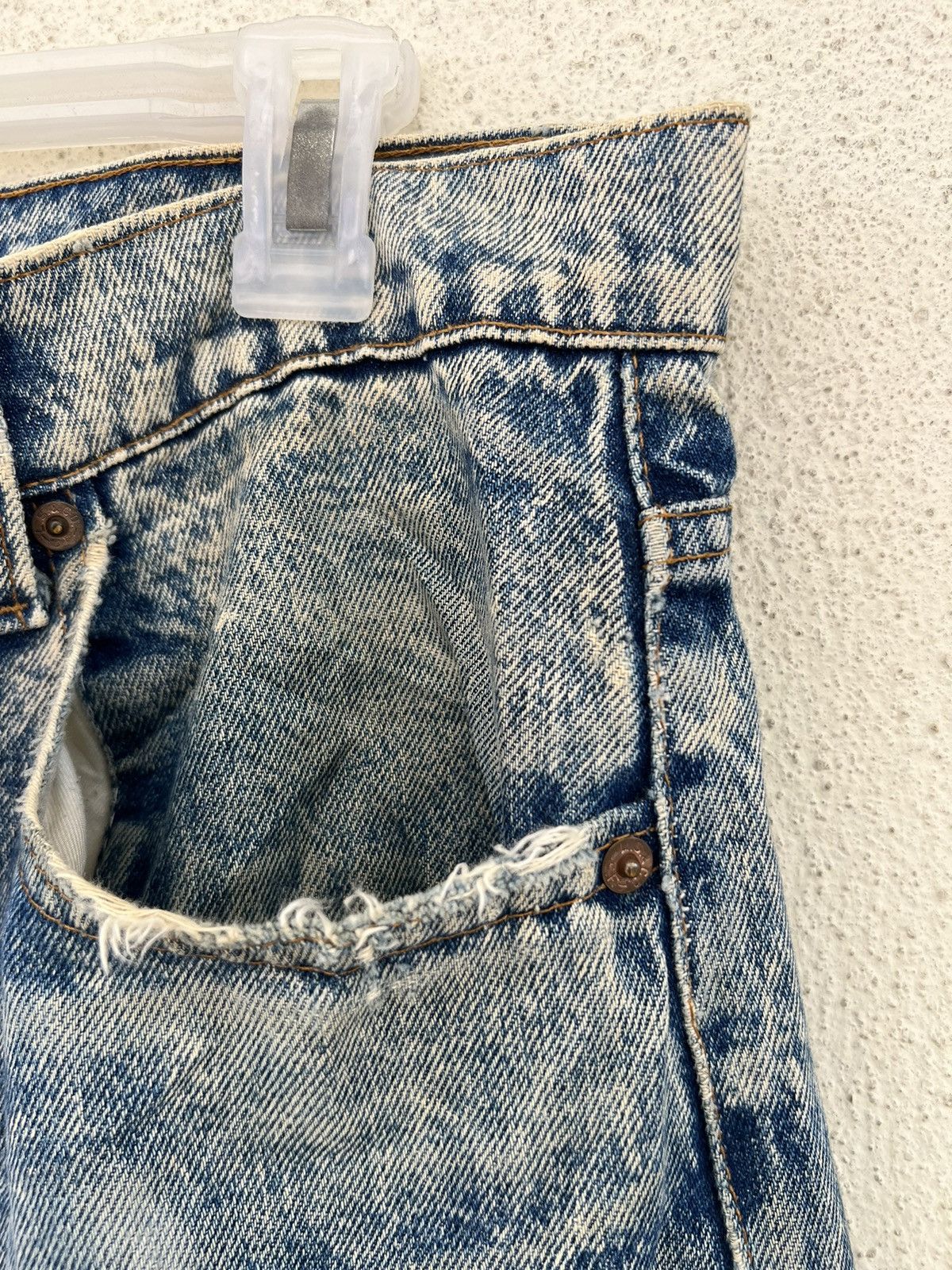 Levi's Vintage 80s Levi’s 505 Mud Acid Wash Denim Rips Knee Jeans Size US 34 / EU 50 - 12 Thumbnail