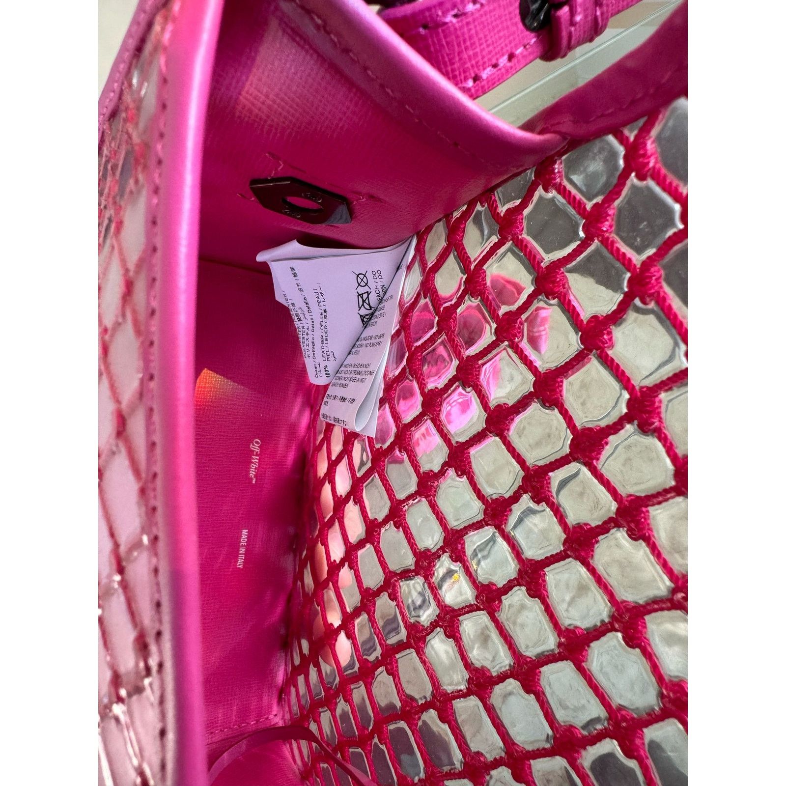 Off-White o1rshd1 Size: OS / Net Binder Clip Bag in Pink Size ONE SIZE - 13 Thumbnail