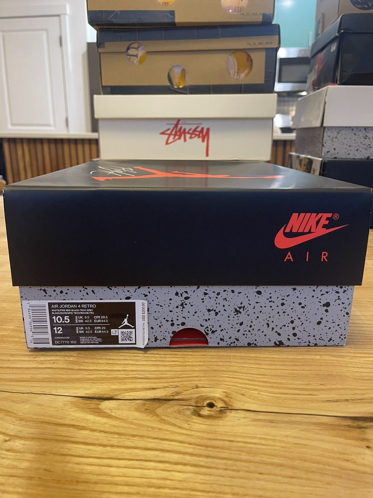 Jordan Brand Air jordan 4 retro Fire Red size 10.5 Size US 10.5 / EU 43-44 - 6 Thumbnail