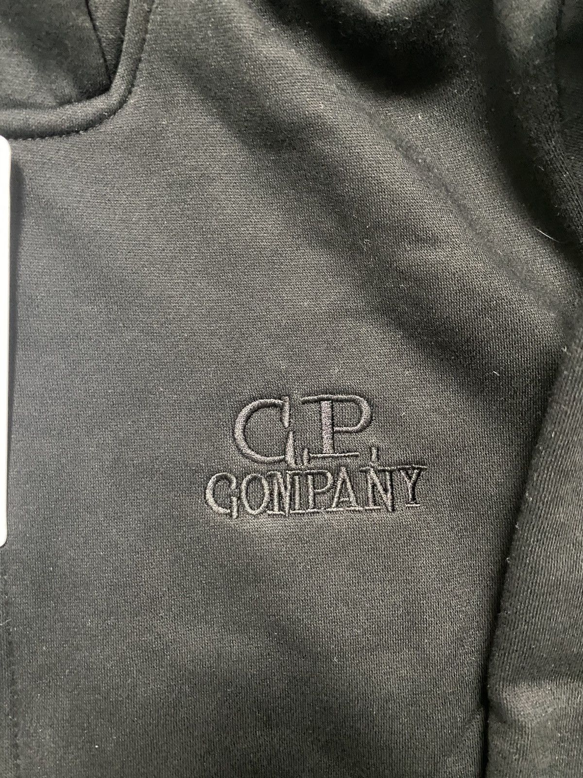 C.P. Company Sweat à capuche CP Company – Noir – Neuf avec étiquettes Size US M / EU 48-50 / 2 - 2 Thumbnail