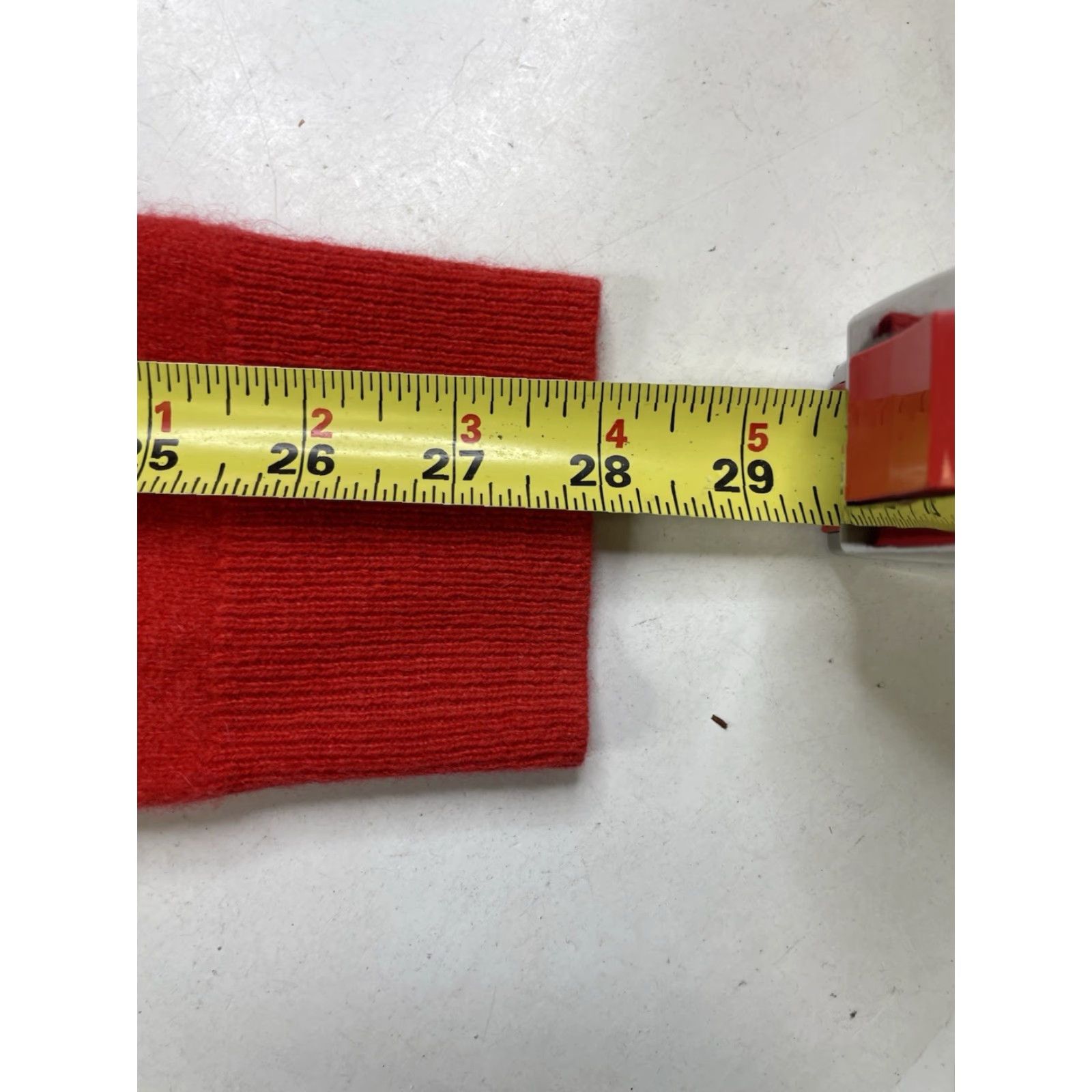 Saks Fifth Avenue Saks Fifth Avenue 100% Cashmere Sweater Womens Medium Red Crewneck Pullover Knit Classic Lightweight Casual Workwear Holiday Size M / US 6-8 / IT 42-44 - 4 Thumbnail