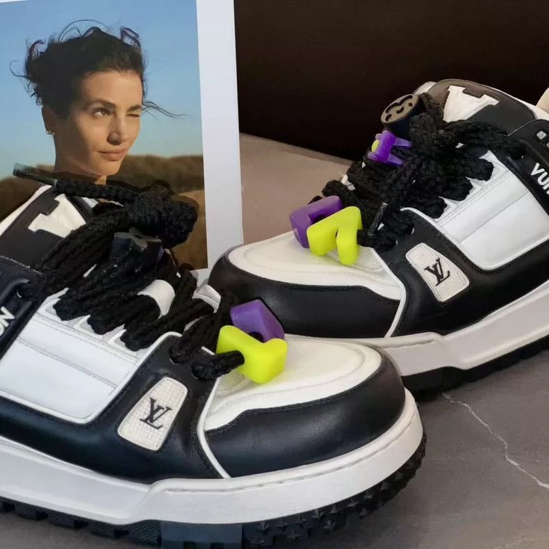 Louis Vuitton Sneakers 40.5 Size Second Hand-2507