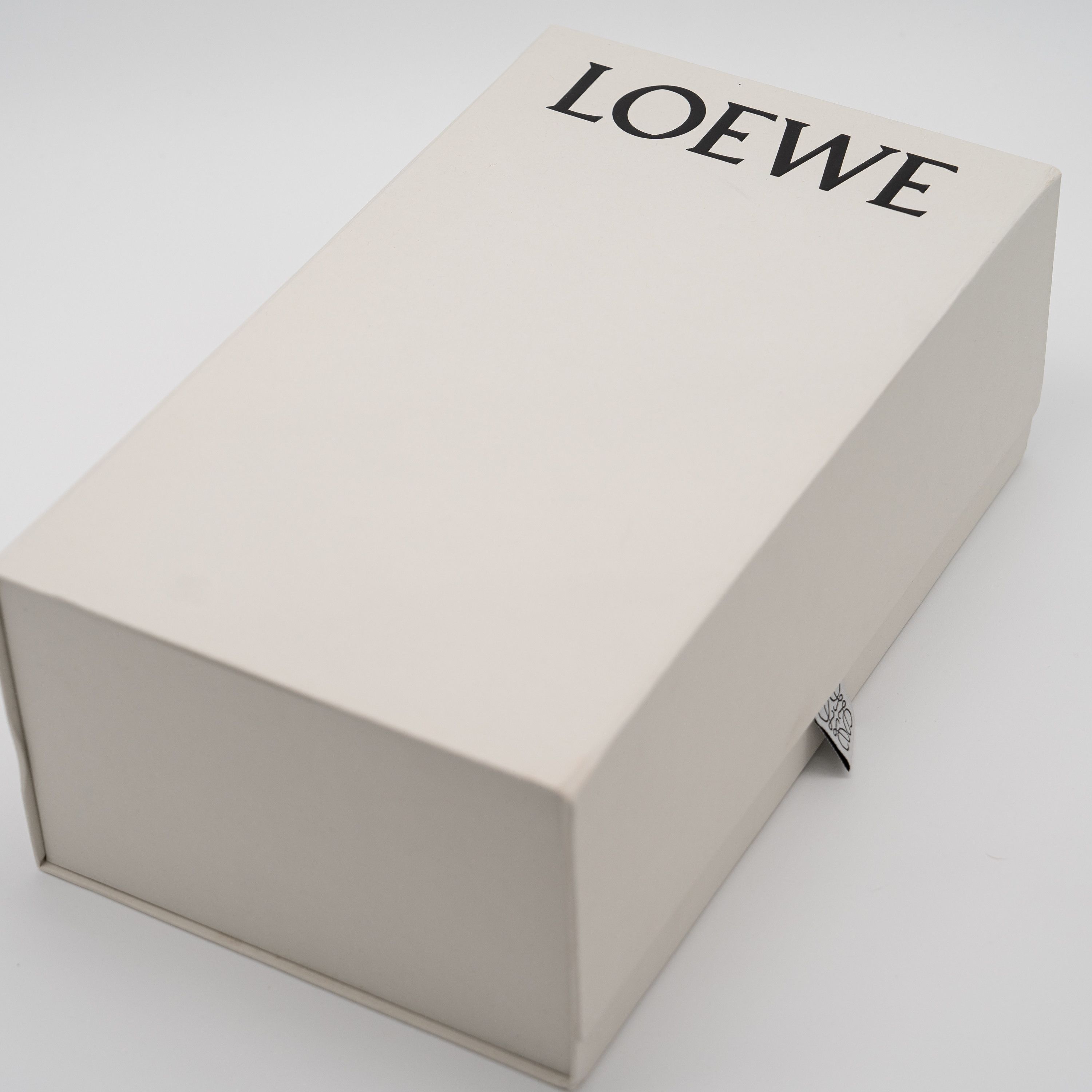 Loewe 36 6 us Loewe Pebble Sandals White Slides Foam Thong Rubber Size US 6 / IT 36 - 8 Thumbnail