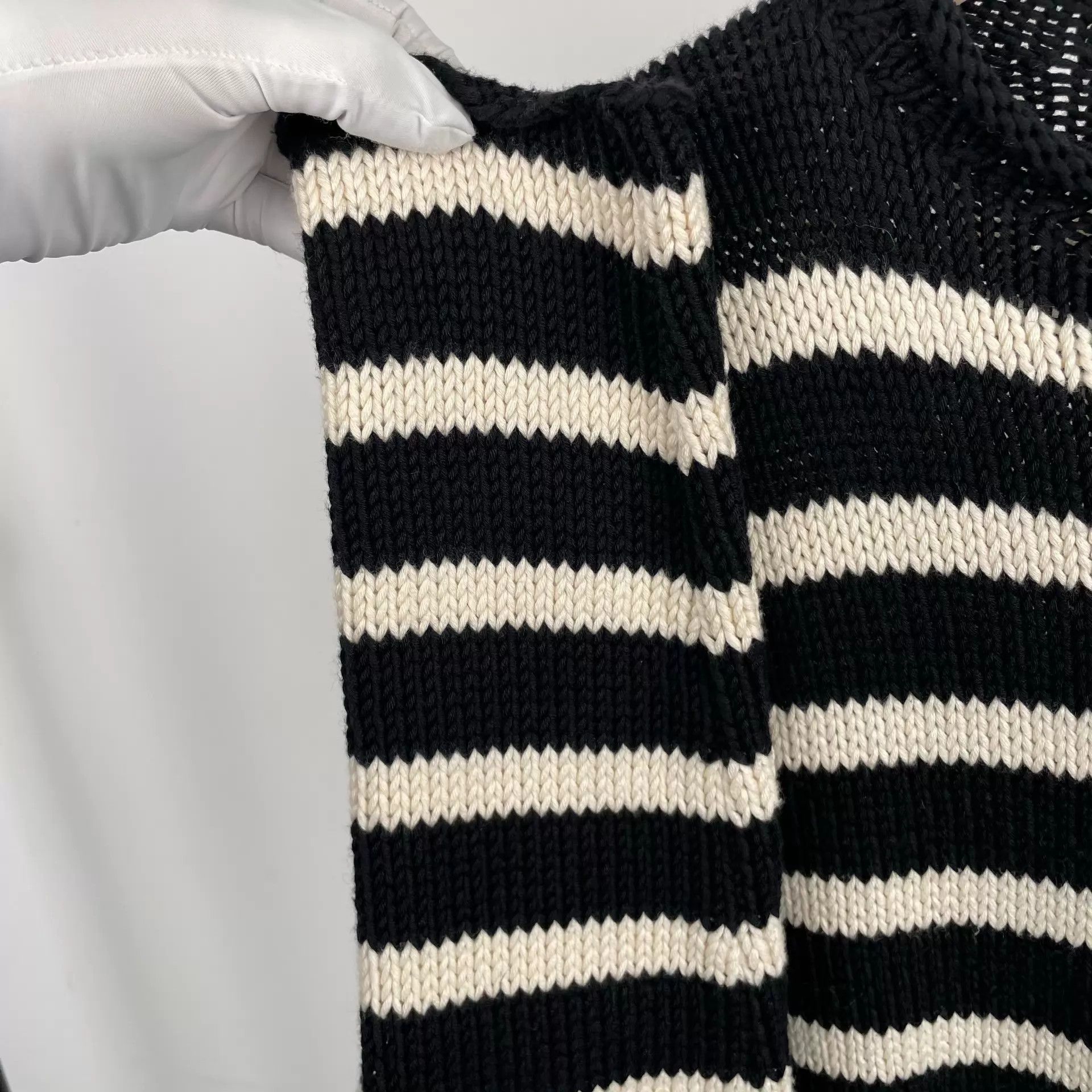Dior Dior Wool Striped Long Sleeve 36 Blk/Wht Color Top Size XS / US 0-2 / IT 36-38 - 9 Thumbnail