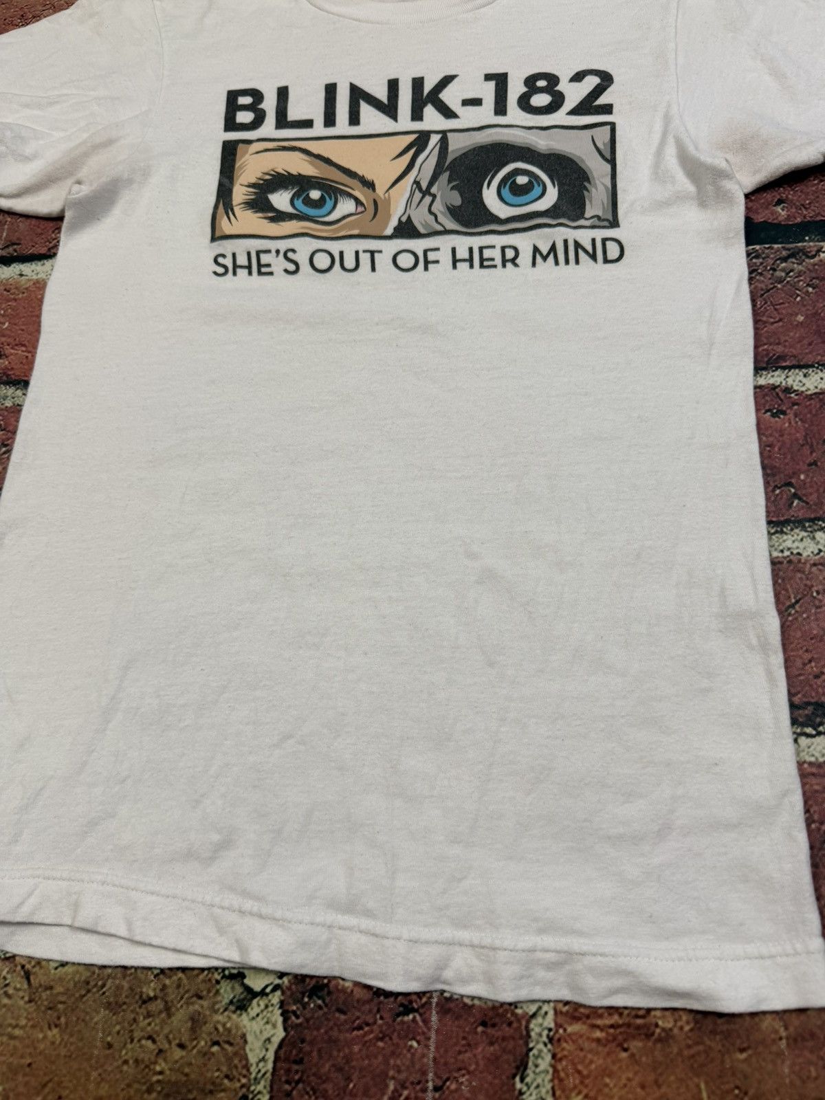 Band Tees Blink 182 She's Out of Her Mind Single T Shirt Band Y2K Punk Size US XS / EU 42 / 0 - 7 Thumbnail