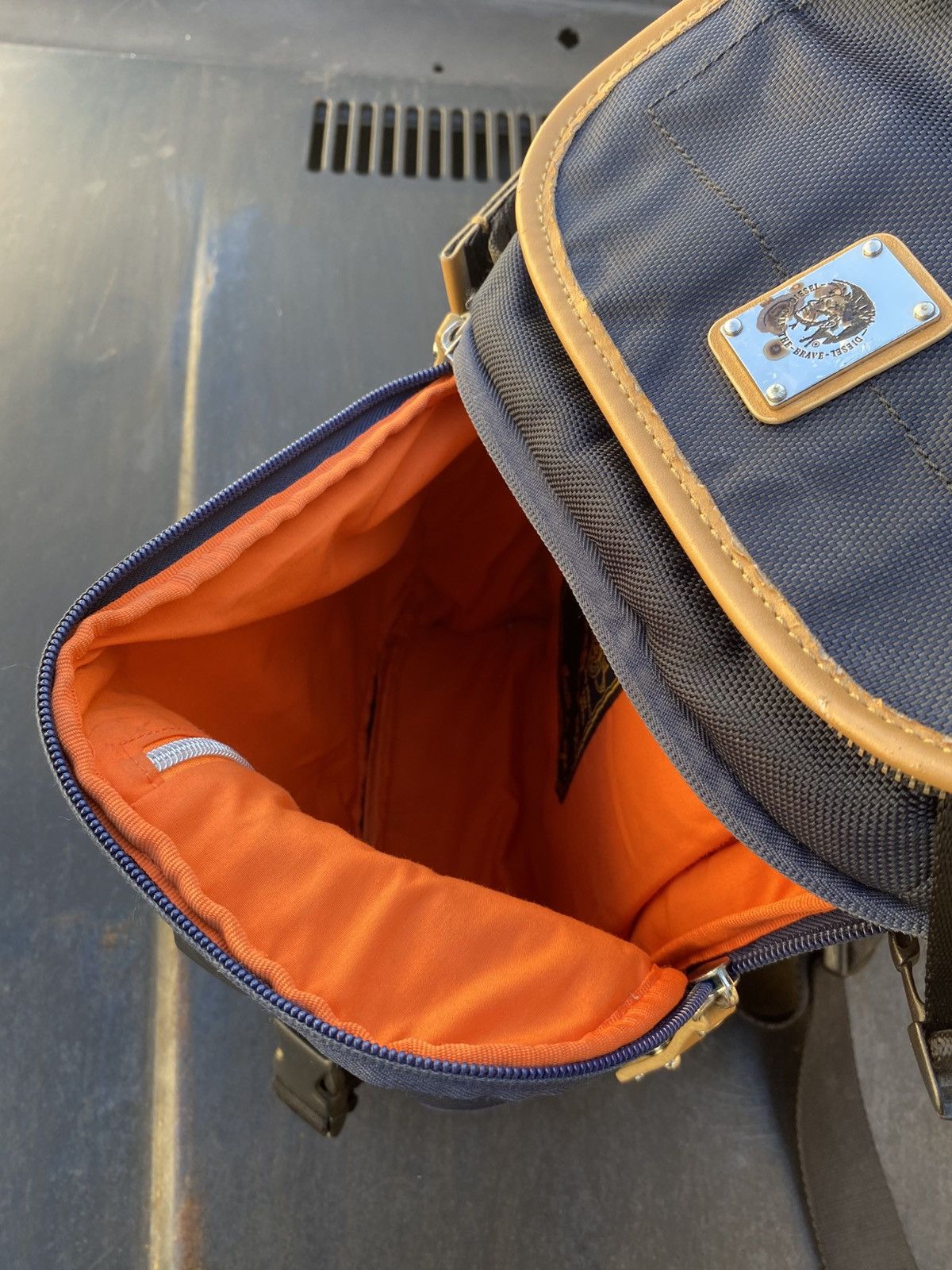 Diesel × Vintage Diesel Faded RARE Y2k vintage distressed sling bag Size ONE SIZE - 14 Thumbnail