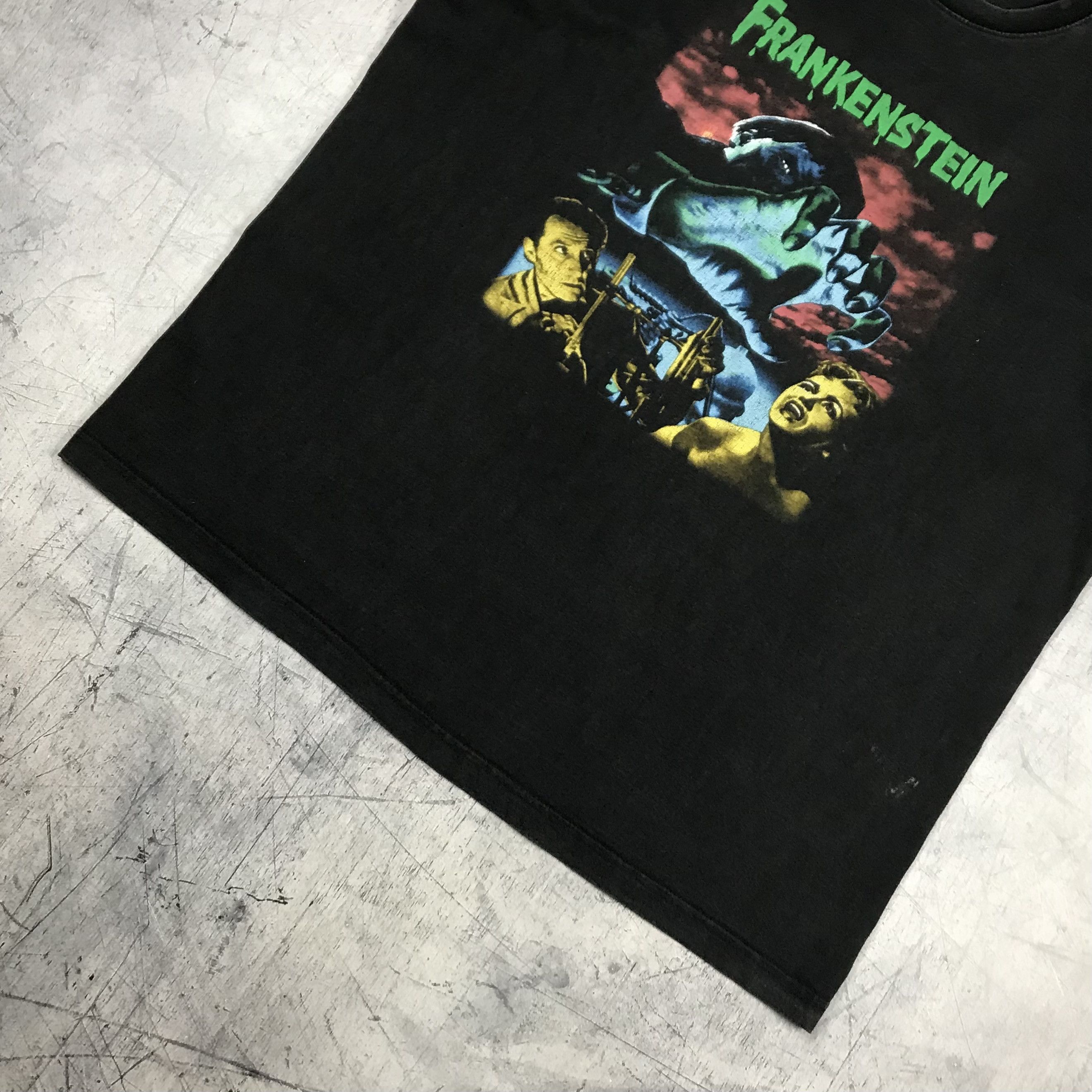 Expert Horror Frankenstein Horror Scary Movie Vintage 2005 Tee Size US L / EU 52-54 / 3 - 10 Thumbnail