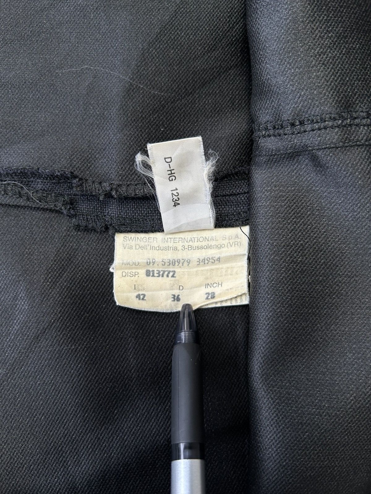 Fendi FENDI MINI SKIRT Size 27" / US 4 / IT 40 - 8 Thumbnail