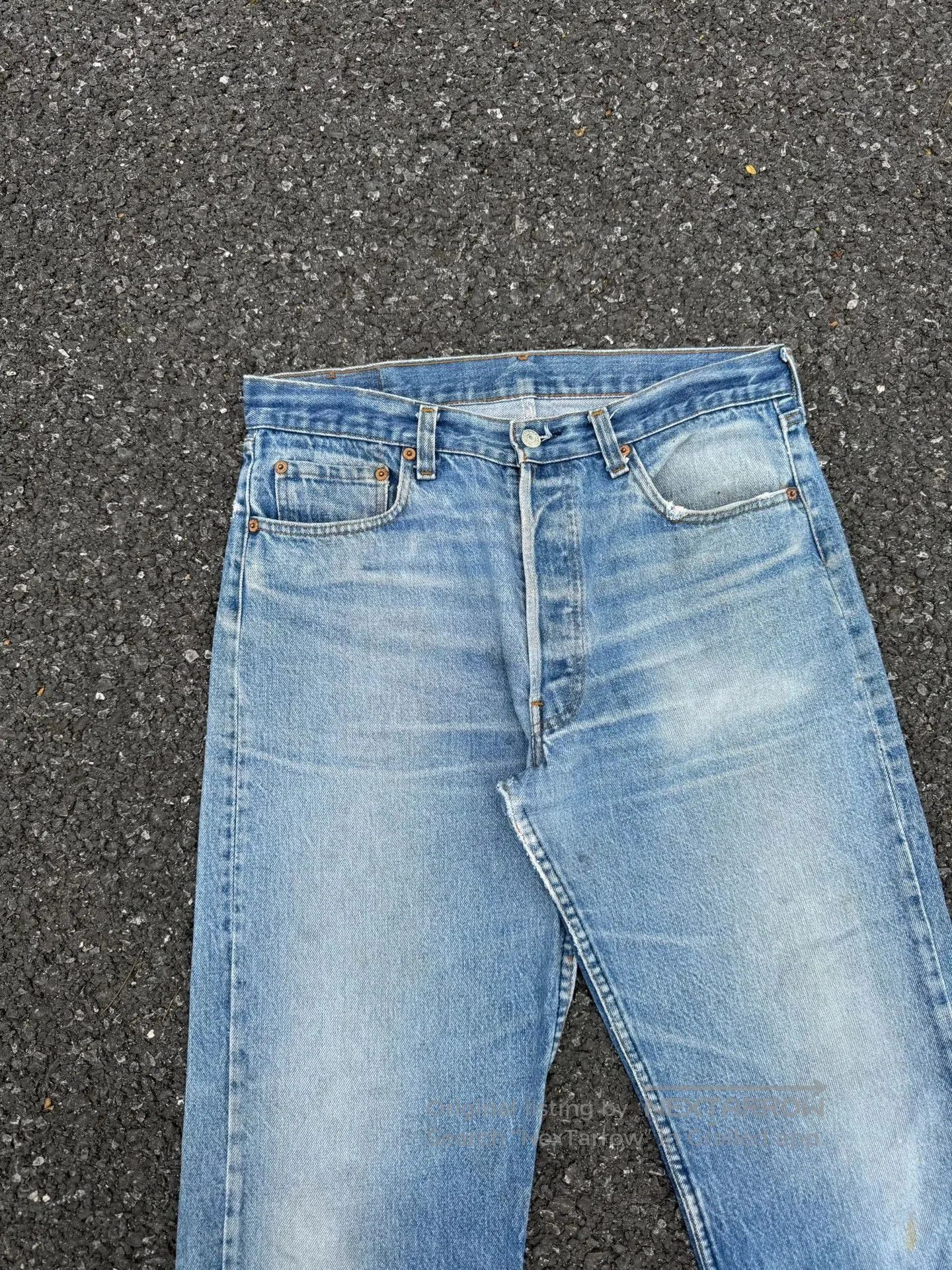 Vintage Vintage Levis 501 90s Jeans. Size US 33 - 3 Thumbnail