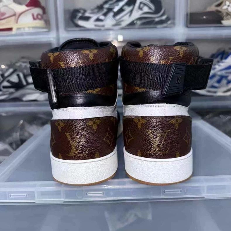 LV Rivoli Classic Black and White Sneakers -2505