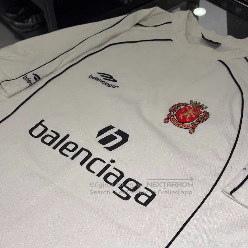 Balenciaga Balenciaga White Soccer Series Short Sleeve Tee Size US L / EU 52-54 / 3 - 3 Thumbnail