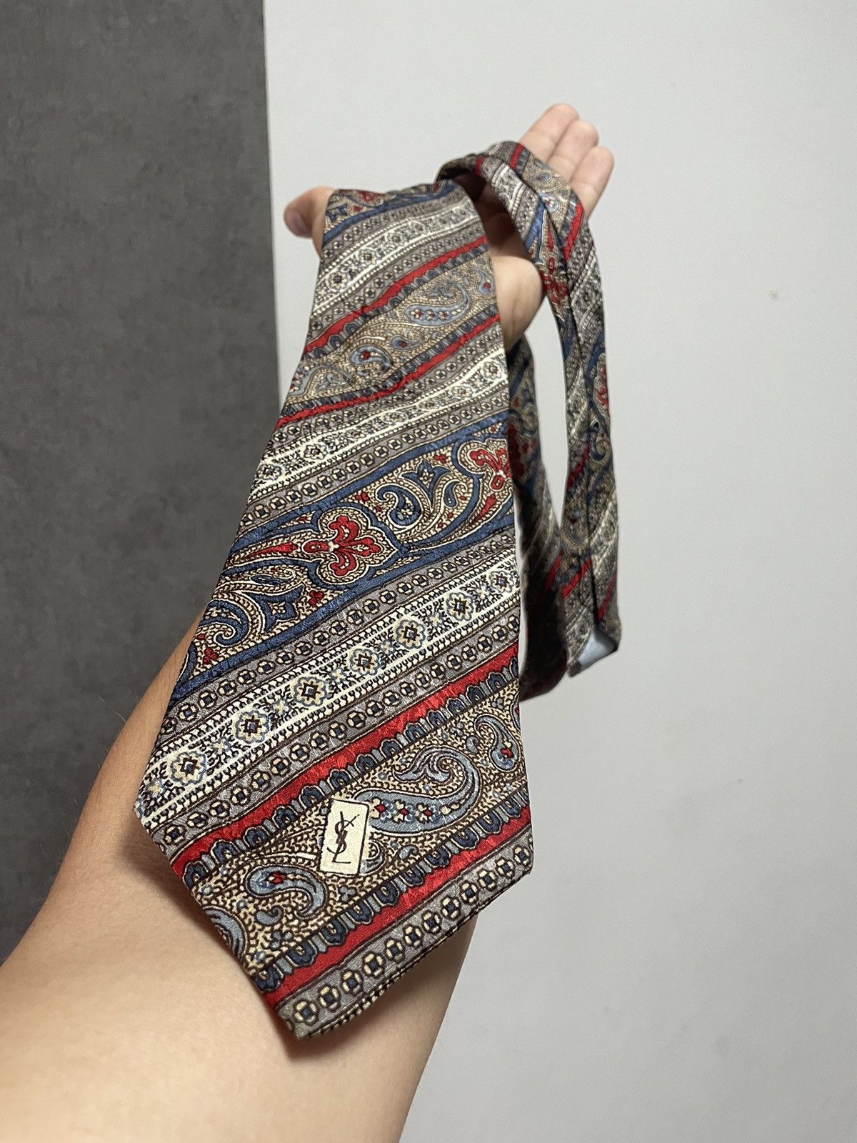 Vintage × Yves Saint Laurent 80s YSL baroque style tie Size ONE SIZE - 1 Thumbnail