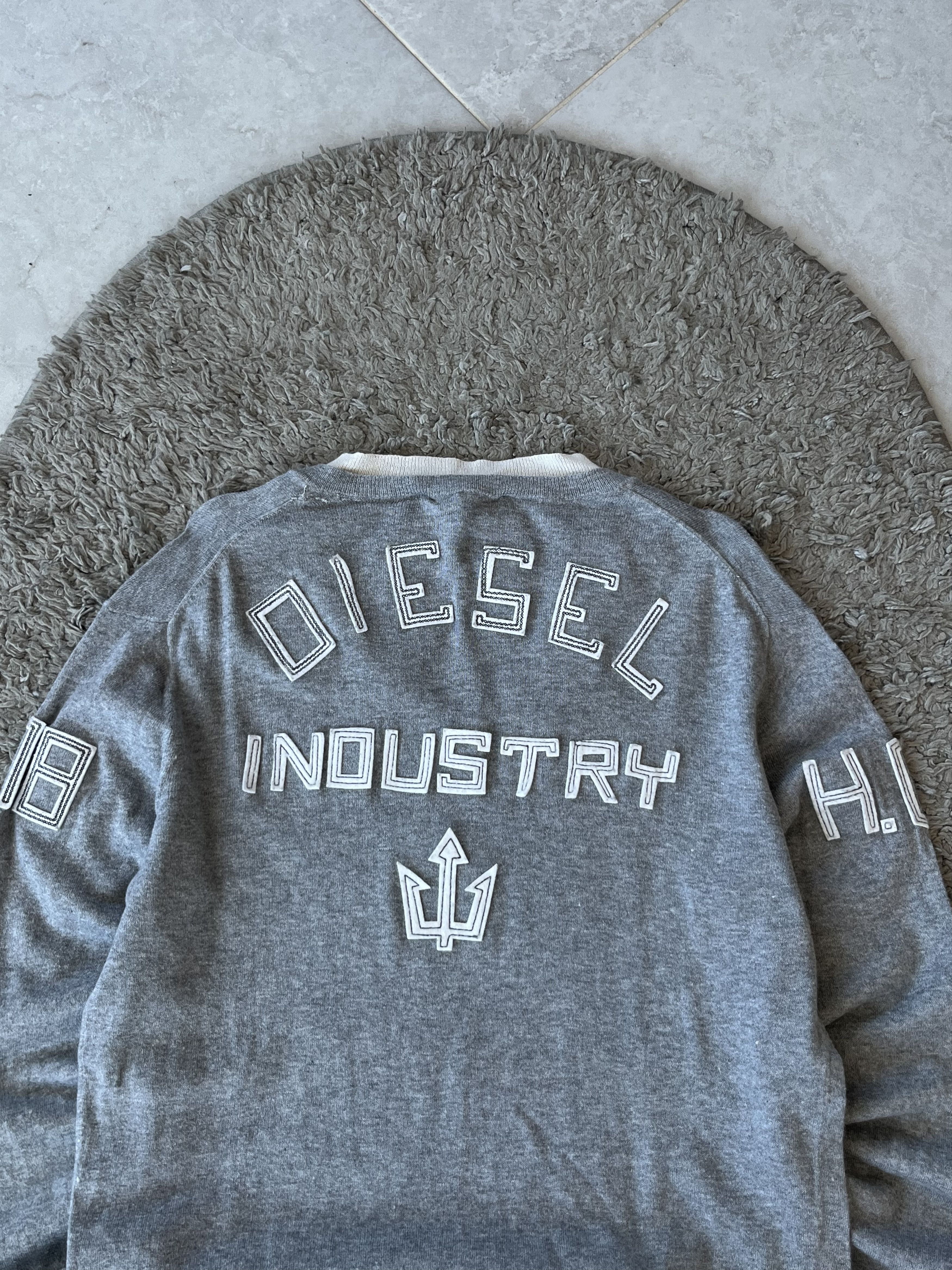 Diesel DIESEL INDUSTRY Sweater V Throat Big Logo Streetwear Size US L / EU 52-54 / 3 - 3 Thumbnail