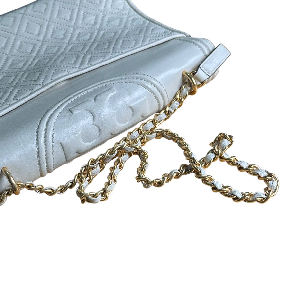 Tory Burch Tory Burch Fleming Cream Quilted Gold Chain Shoulder Bag Size ONE SIZE - 8 Thumbnail