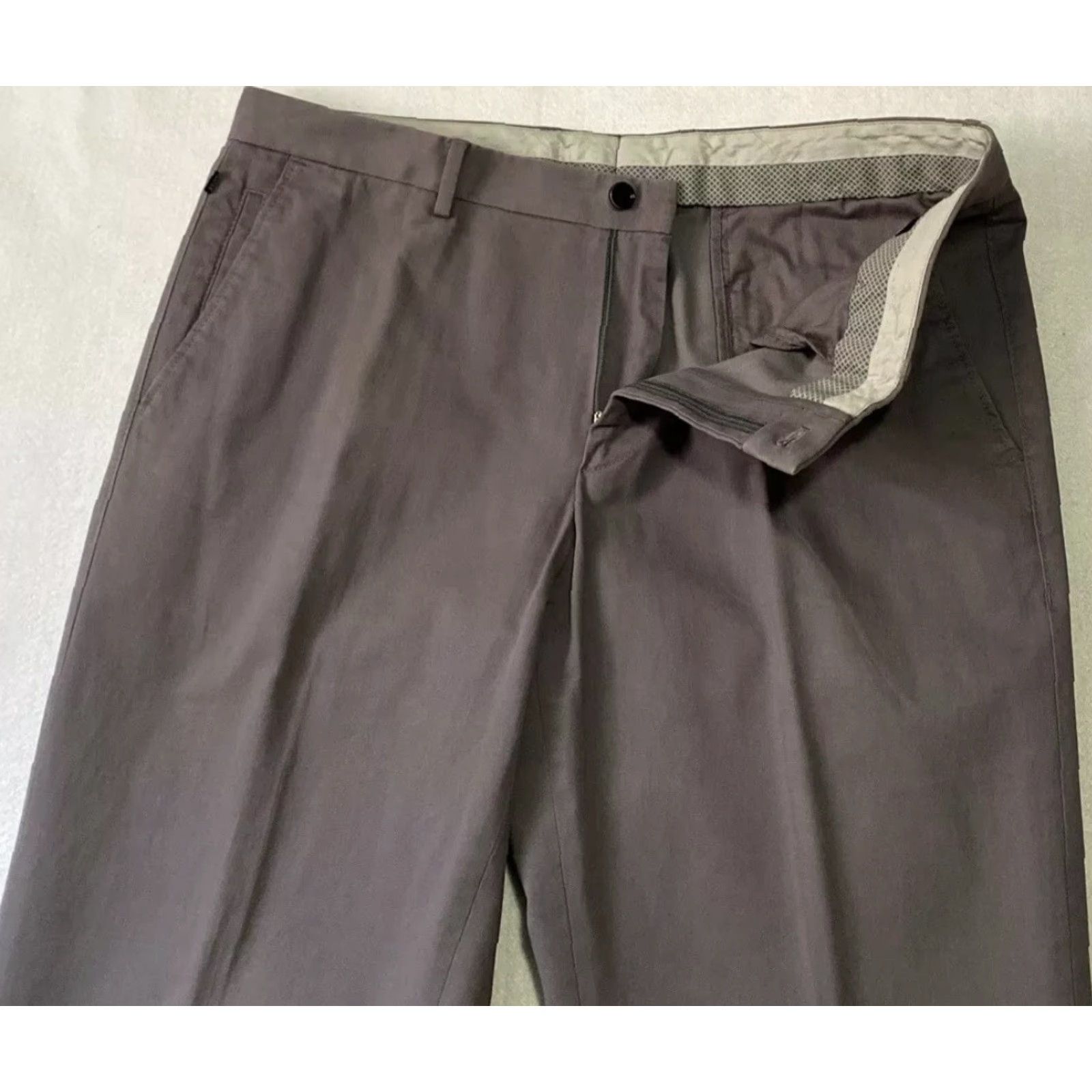 Vintage VINTAGE Hugo Boss Chino Pants Mens 38x34 Flat Front Gray Casual / 26-13 Size US 38 / EU 54 - 3 Thumbnail