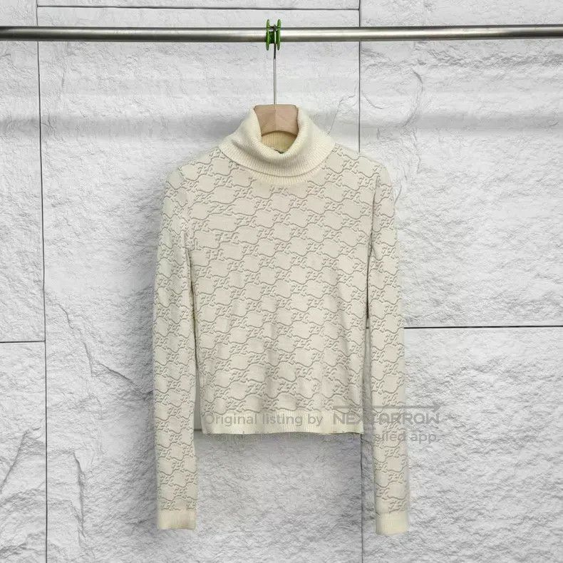 Fendi Fendi Beige High Neck Pullover Printed Sweater Size XXS / US 00 / IT 34 - 1 Thumbnail