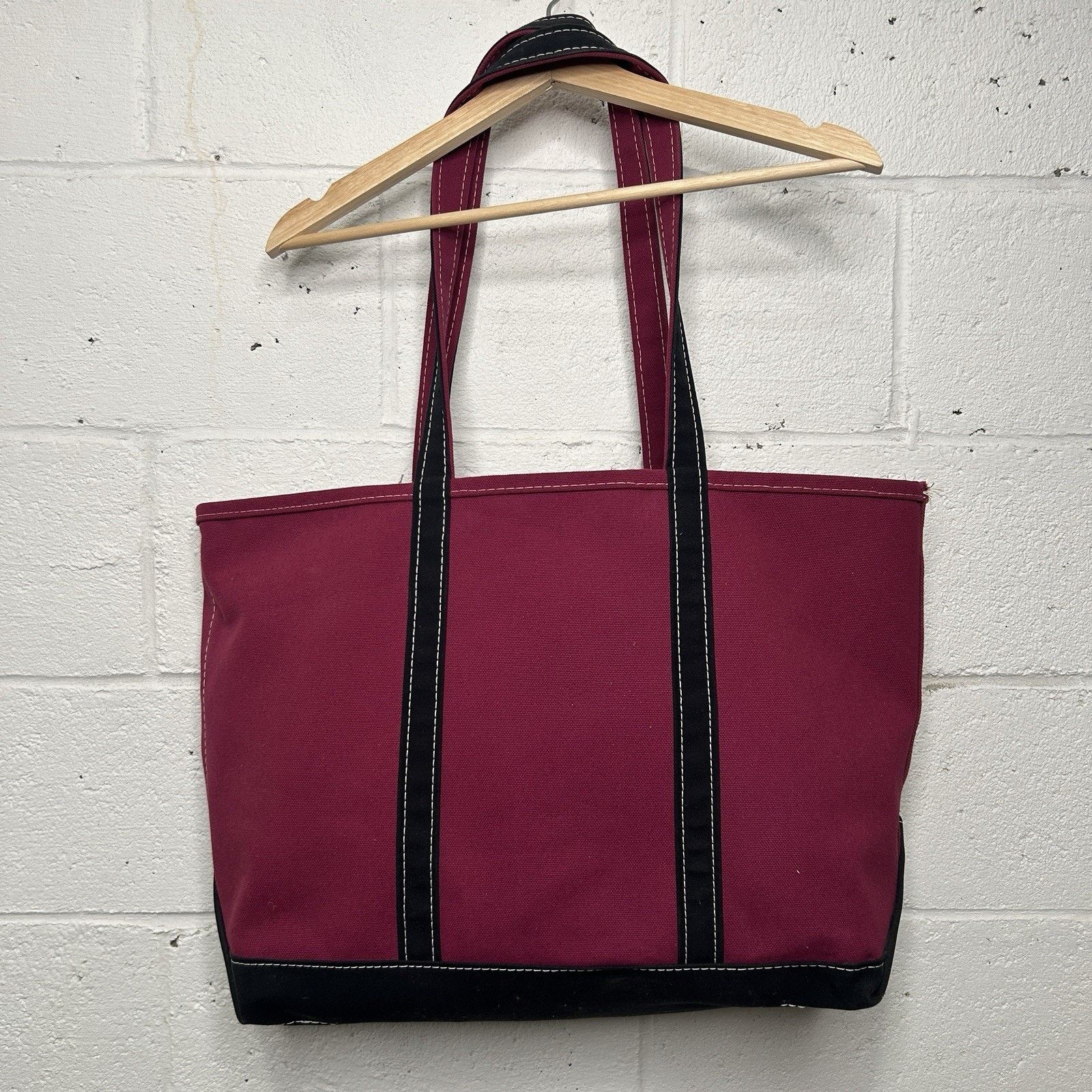 L.L. Bean L.L. Bean Two-Tone Boat & Tote Bag “Magenta Black” Size ONE SIZE - 2 Thumbnail