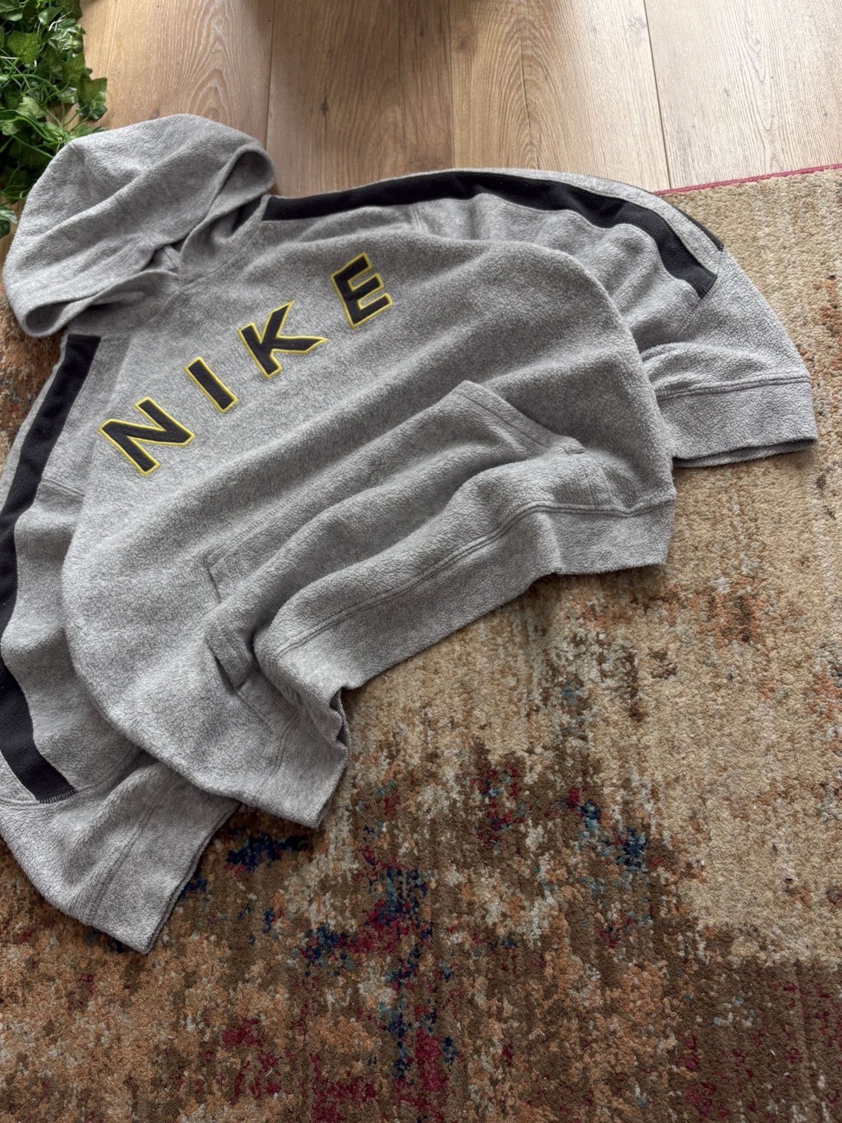 Nike 90s Nike Vintage Spellout Logo Teddy Fleece Hoodie Rare Y2K Size US S / EU 44-46 / 1 - 4 Thumbnail