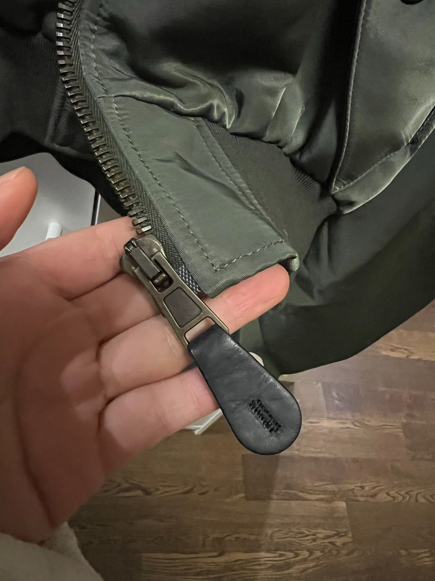 Balenciaga balenciaga green cropped er jacket Size US M / EU 48-50 / 2 - 6 Thumbnail