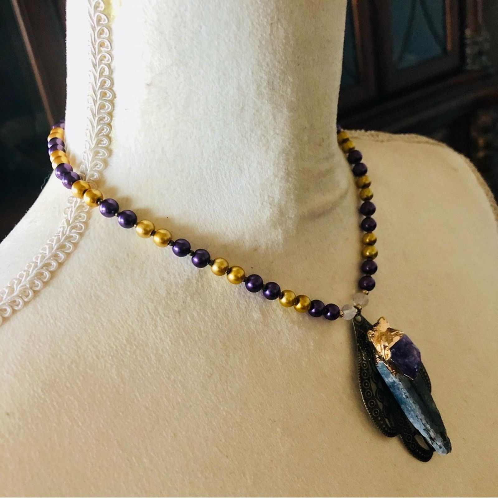 Handmade Handcrafted repurpose kyanite and amethyst Pearl necklace Size ONE SIZE - 3 Thumbnail
