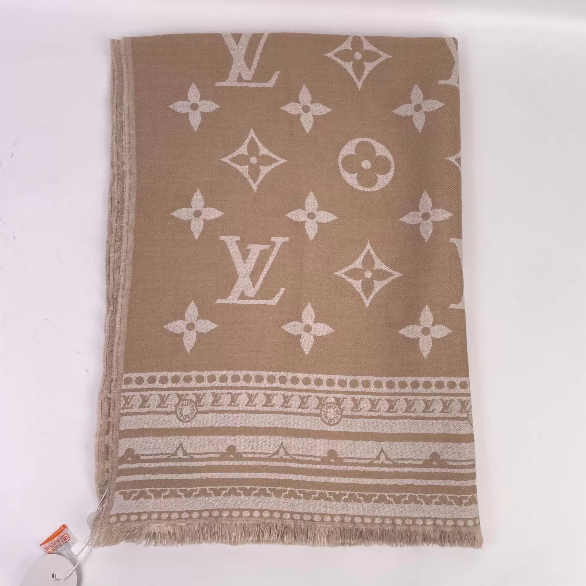 Louis Vuitton LV Wool Scarf Latte Color Size ONE SIZE - 3 Thumbnail