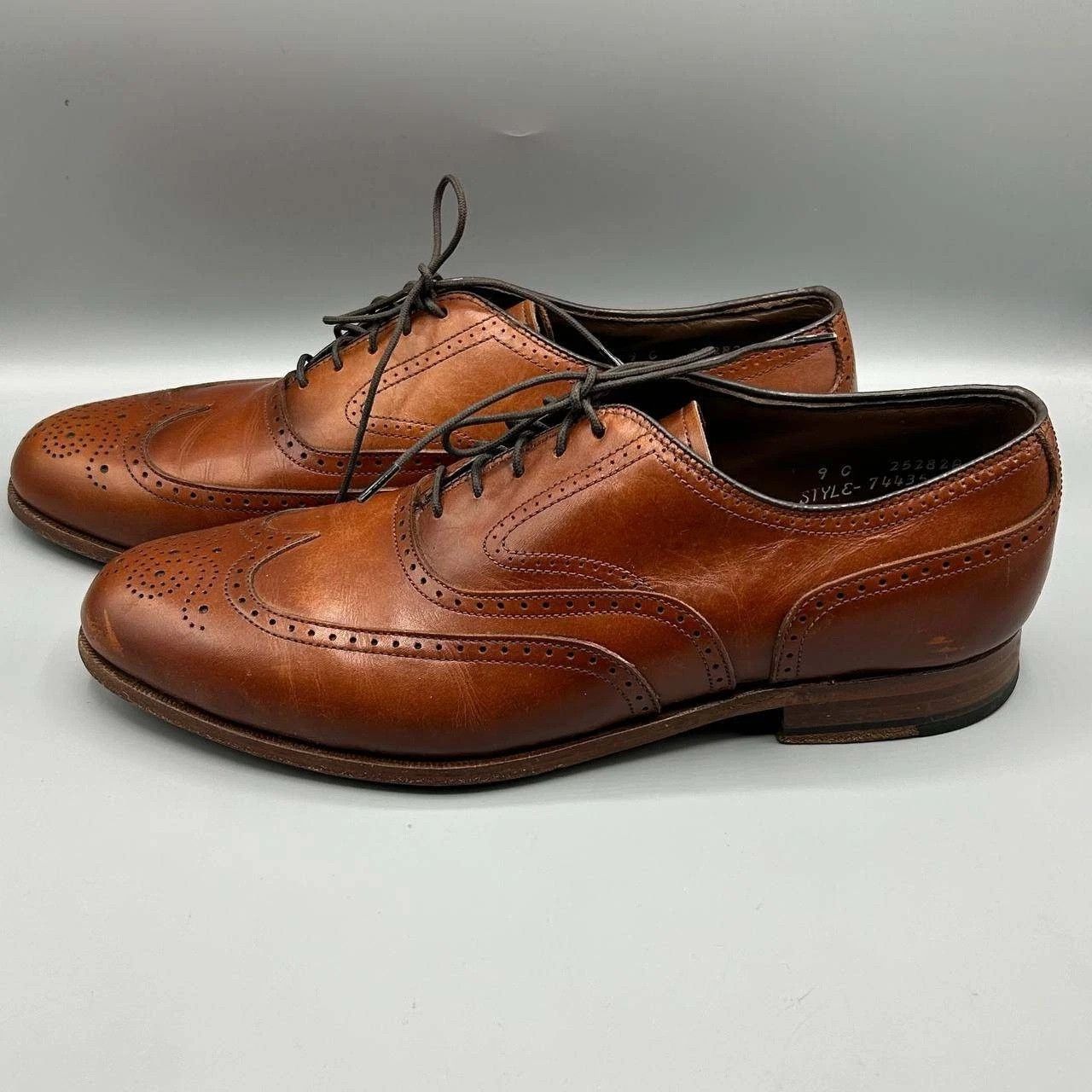 Footjoy FootJoy Oxford Dress Shoes 9 C Leather Wingtip Brogue 74435 Size US 9 / EU 42 - 3 Thumbnail