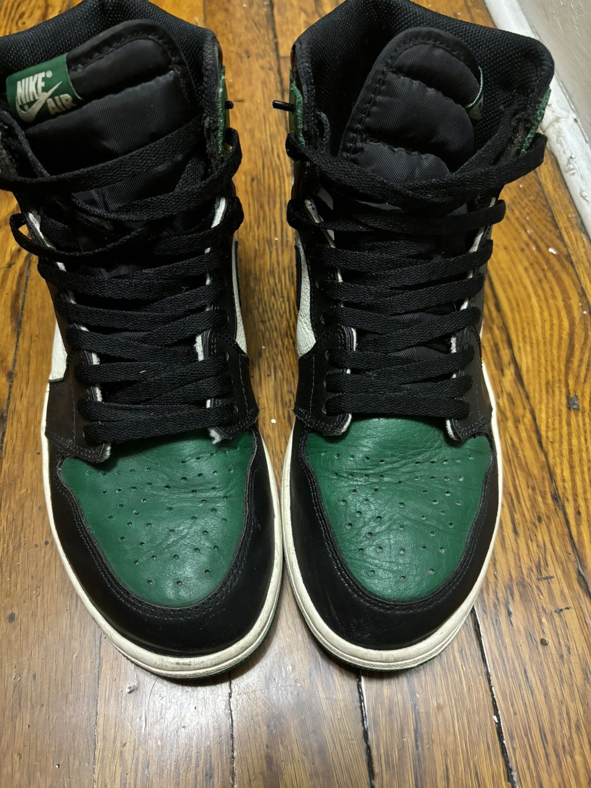 Jordan Brand × Nike Jordan 1 Pine Green Size US 11 / EU 44 - 4 Thumbnail