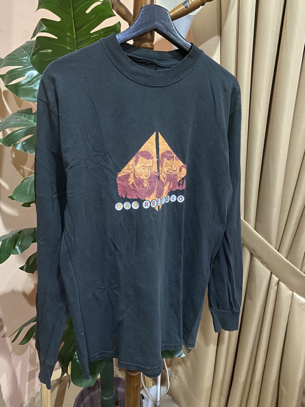 Band Tees Vintage Bad Religion Graphic Long Sleeve T-Shirt Punk Rock Size US M / EU 48-50 / 2 - 3 Thumbnail