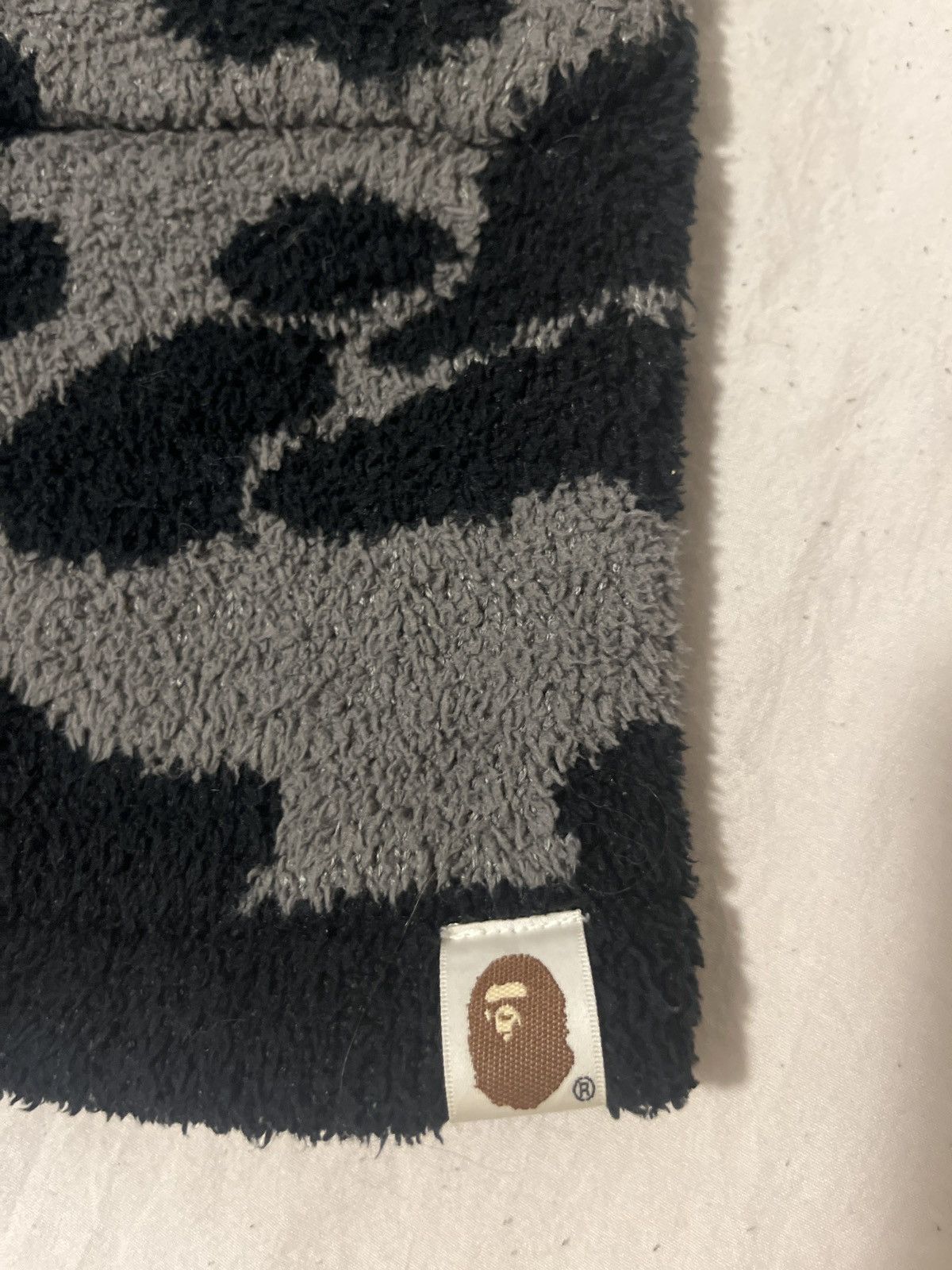 Bape 🔥BAPE Textured Camo Shorts – Rare Piece🔥 Size US 30 / EU 46 - 2 Thumbnail