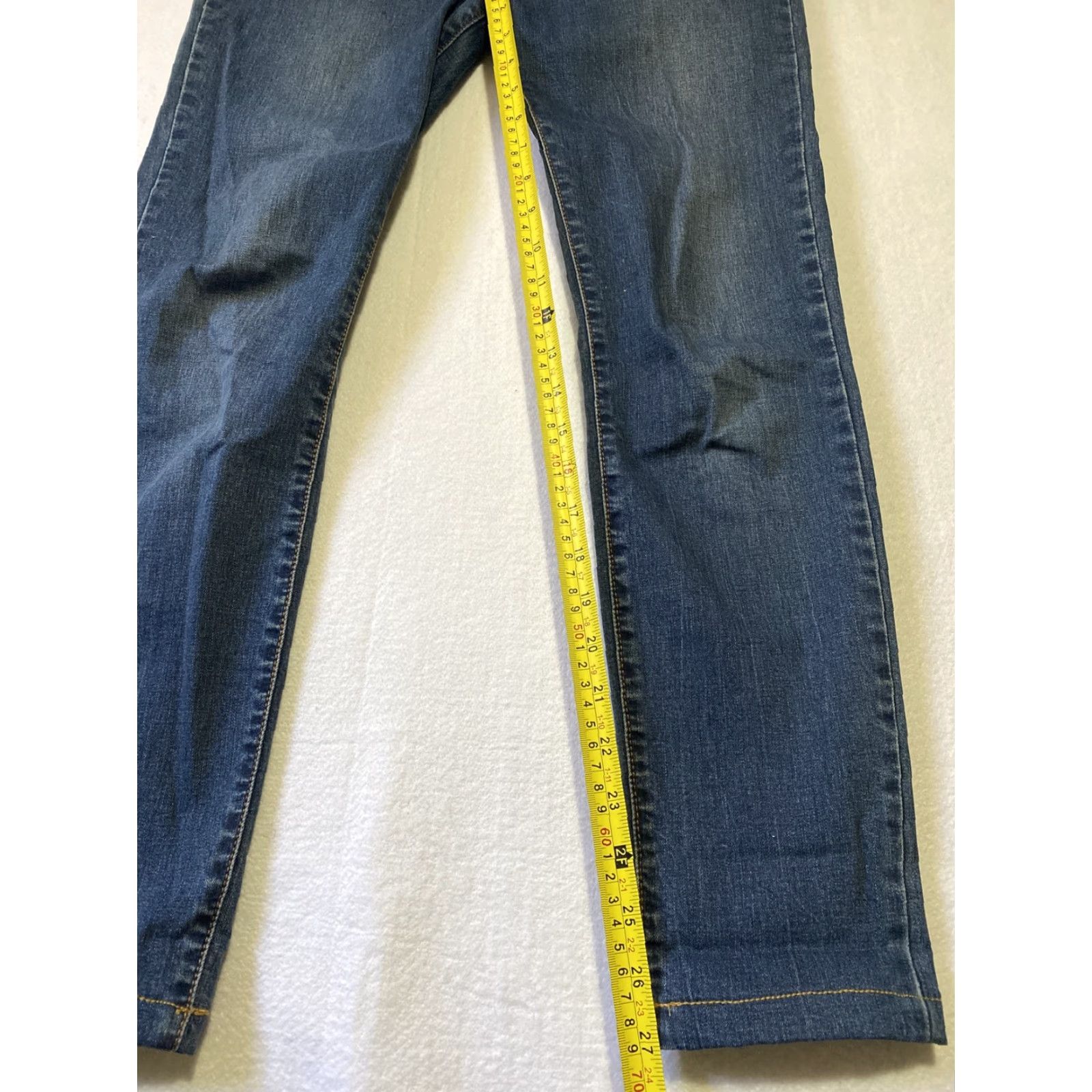 Vintage Skinny Jeans Women's Size 8 Denim Blue 27 Inseam 5-Pocket Zip Button Slim Mid Rise Stretch Cotton Blend Casual Modern 8 Regular Jeans Mens? Size 30" / US 8 / IT 44 - 7 Thumbnail