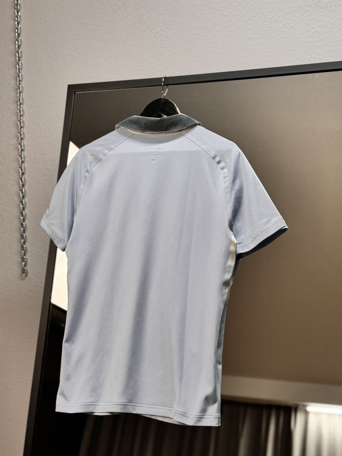 Nike ROGER FEDERER TENNIS COURT 2013 GSTAAD NIKE RF JERSEY Size US L / EU 52-54 / 3 - 12 Thumbnail