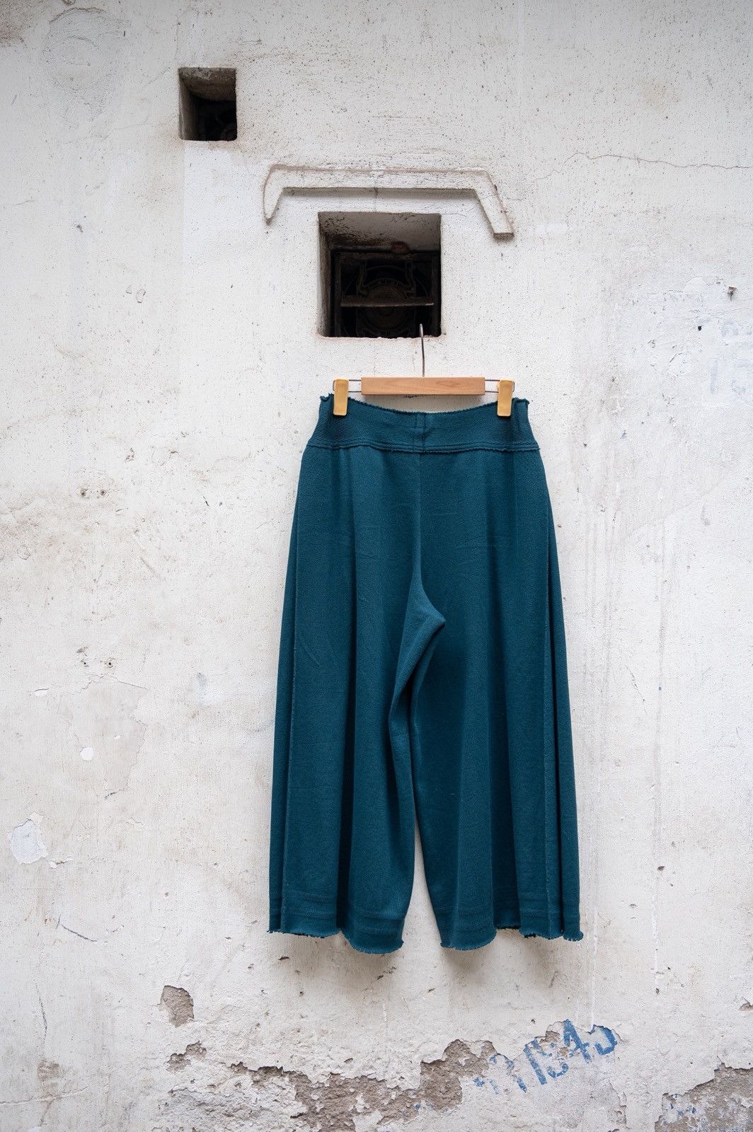 Issey Miyake Issey Miyake A-POC SS19 cropped balloon pant Size US 32 / EU 48 - 7 Thumbnail