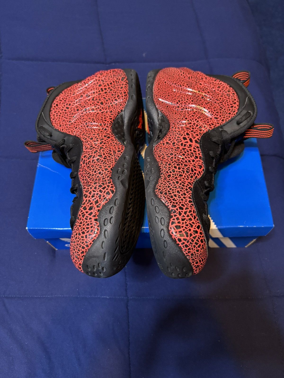 Nike Air Foamposite One Cracked Lava 2020 Size 10 Size US 10 / EU 43 - 4 Thumbnail