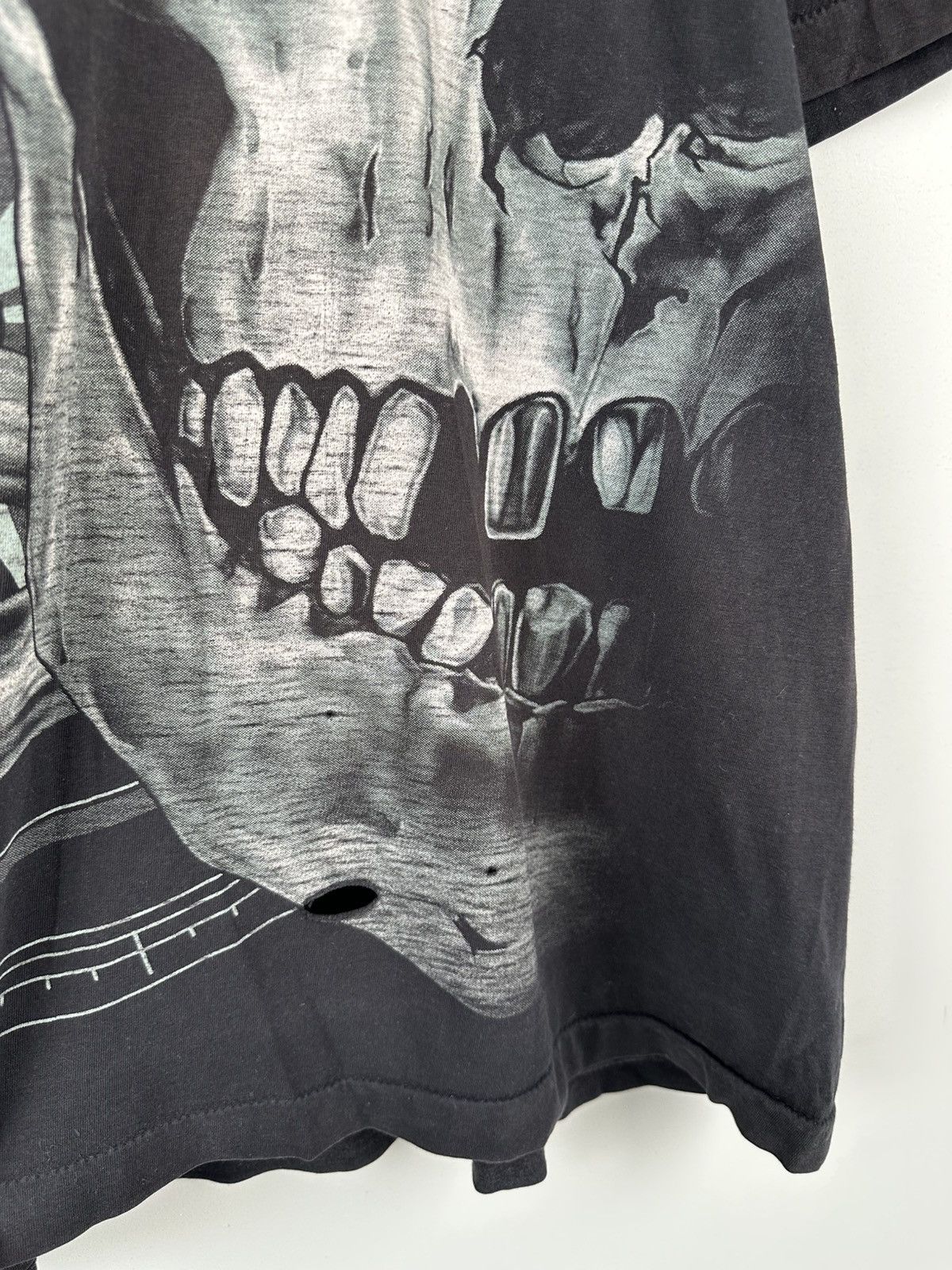 Band Tees Vintage 2000s Skulls Tee Oversized Size US XL / EU 56 / 4 - 4 Thumbnail