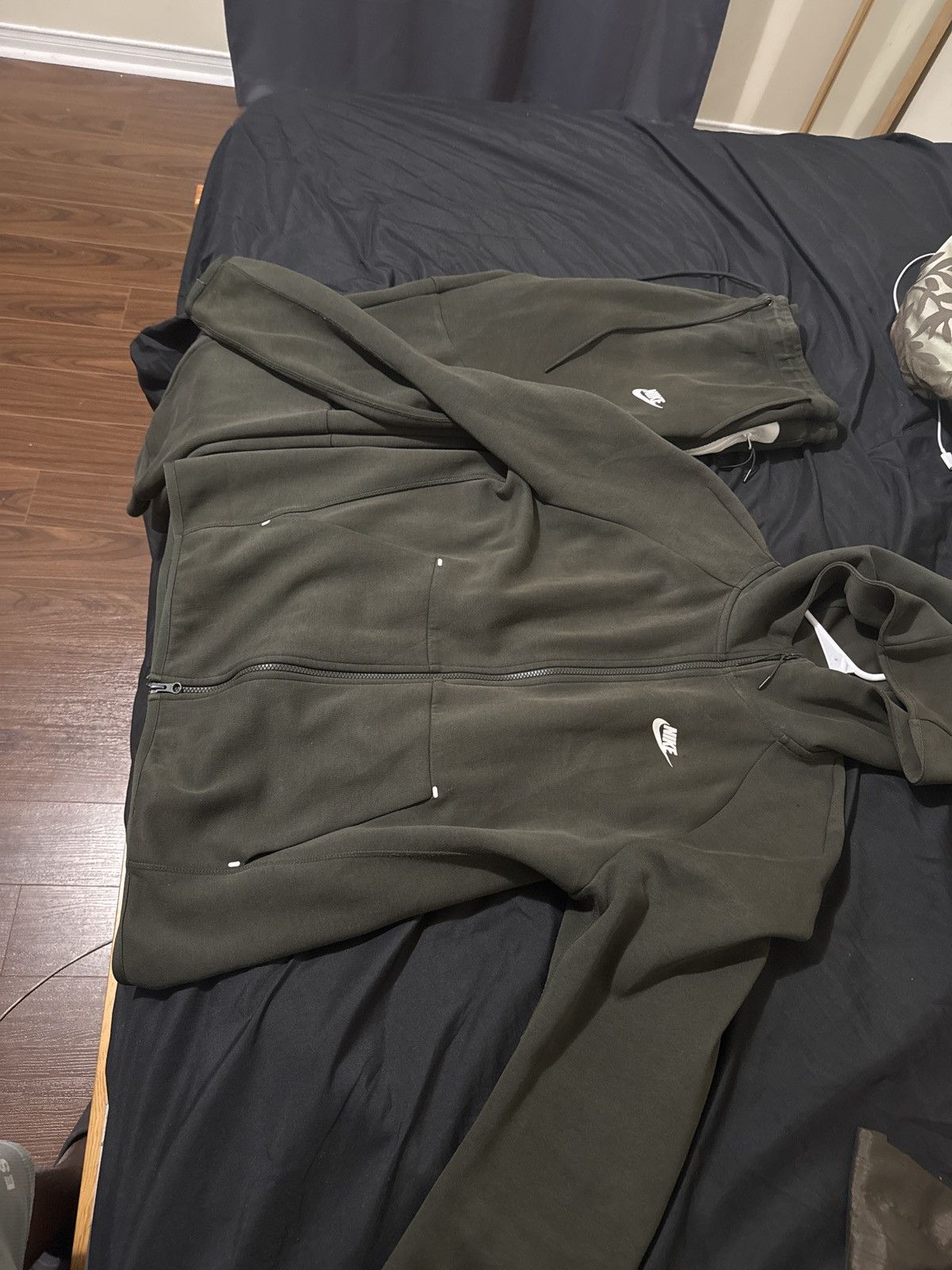 Nike Nike Tech Fleece Size US L / EU 52-54 / 3 - 1 Thumbnail