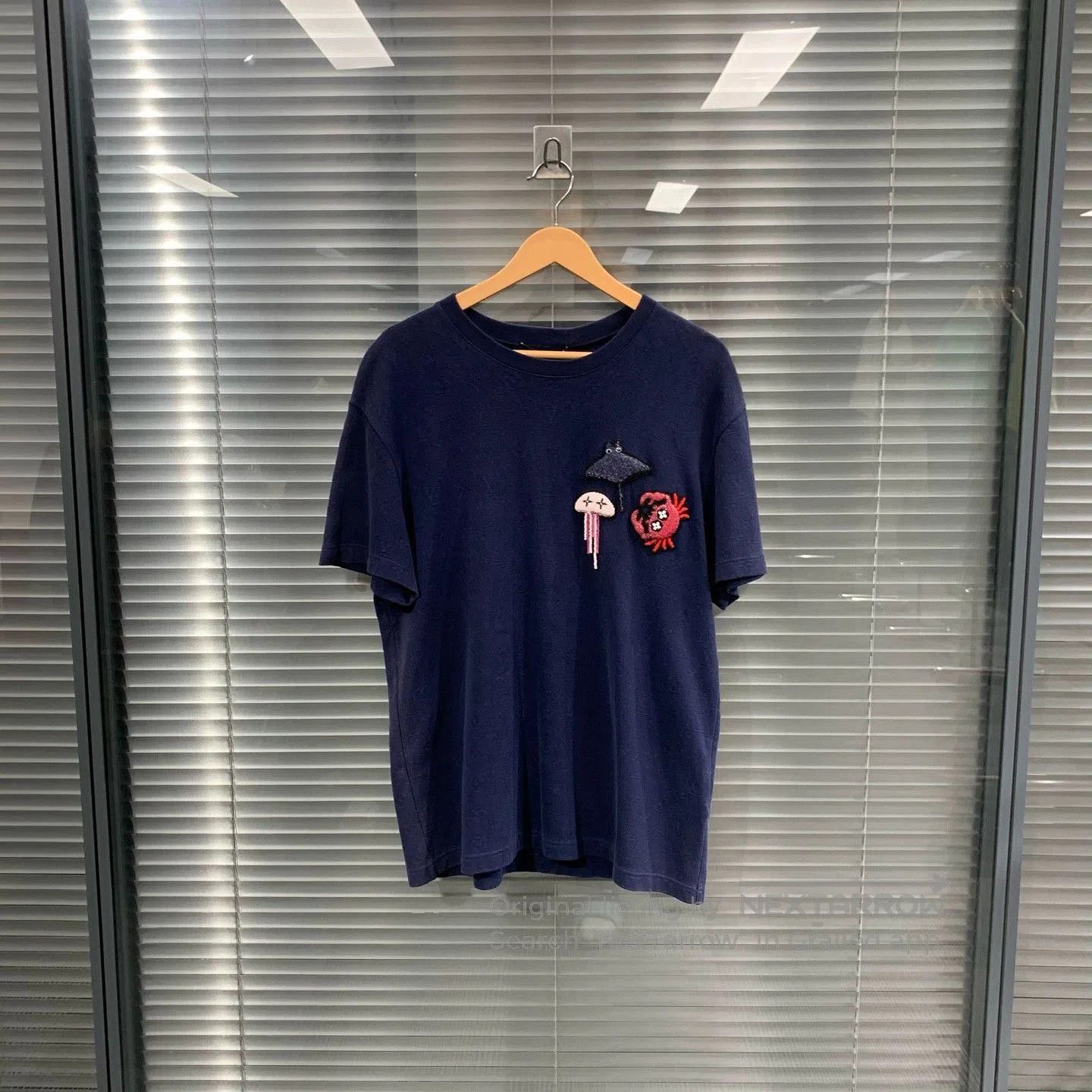 Louis Vuitton Blue Short-Sleeve Shirt with Embroidered Sea Creatures. Size US S / EU 44-46 / 1 - 1 Thumbnail