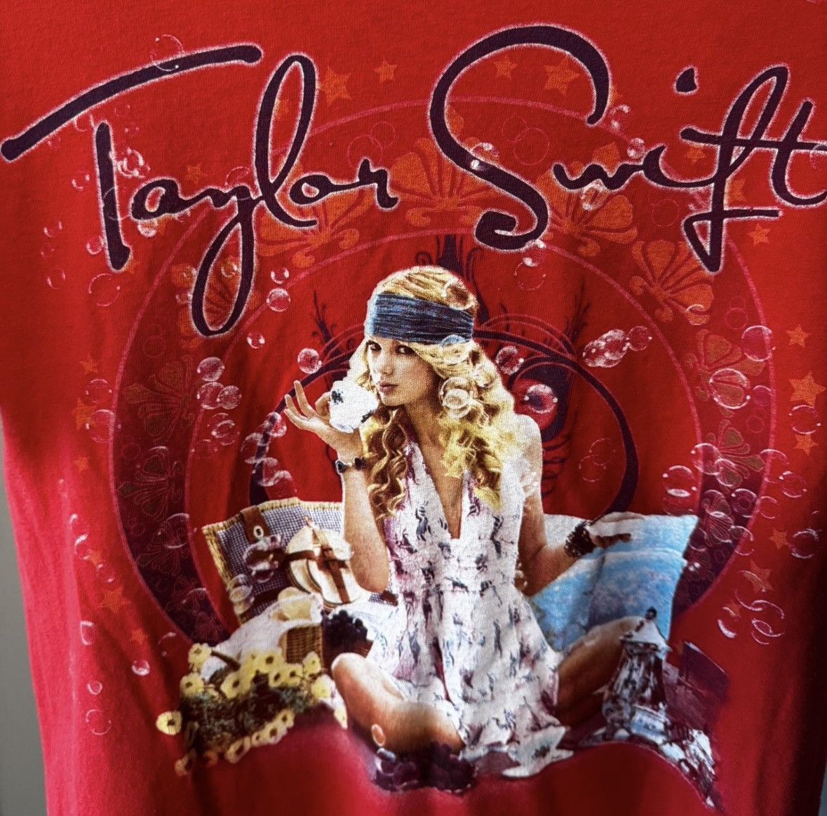 Gildan RARE vintage Taylor swift fearless red t shirt Size S / US 4 / IT 40 - 3 Thumbnail