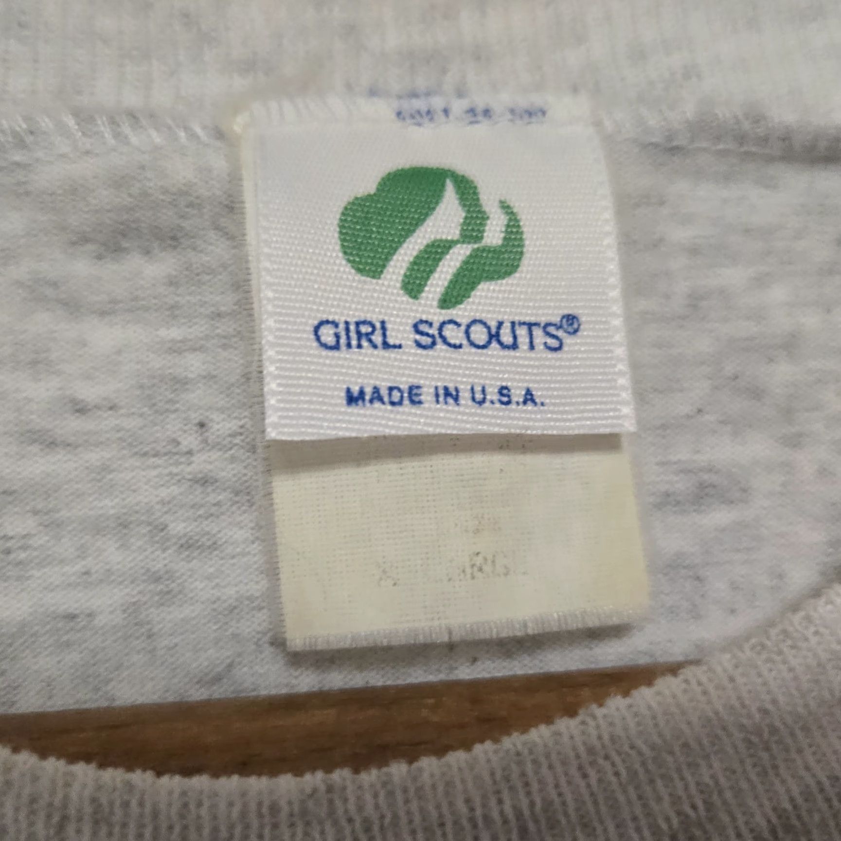 Vintage VINTAGE Cadette T-Shirt Girl Scouts Of America Gray XL 90s 80s Short Sleeve Crew Neck Cotton Men Regular Unbranded Size US XL / EU 56 / 4 - 4 Thumbnail