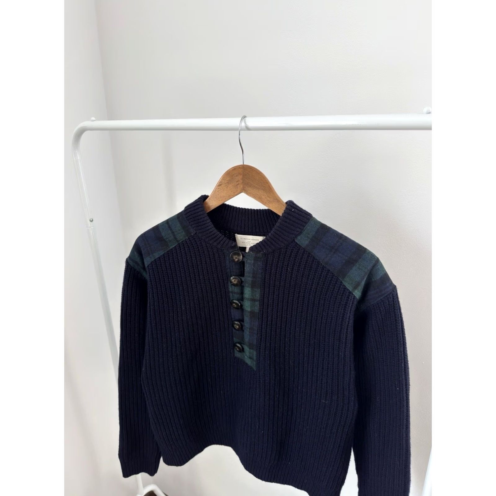 Vintage Sezane Wool Knitted Button Up Sweater Dark Blue Womens XS Pullover Designer City Vintage 90s Paris Luxury Knit Button Sezane Brand Wool Size XS Women Size XS / US 0-2 / IT 36-38 - 4 Thumbnail