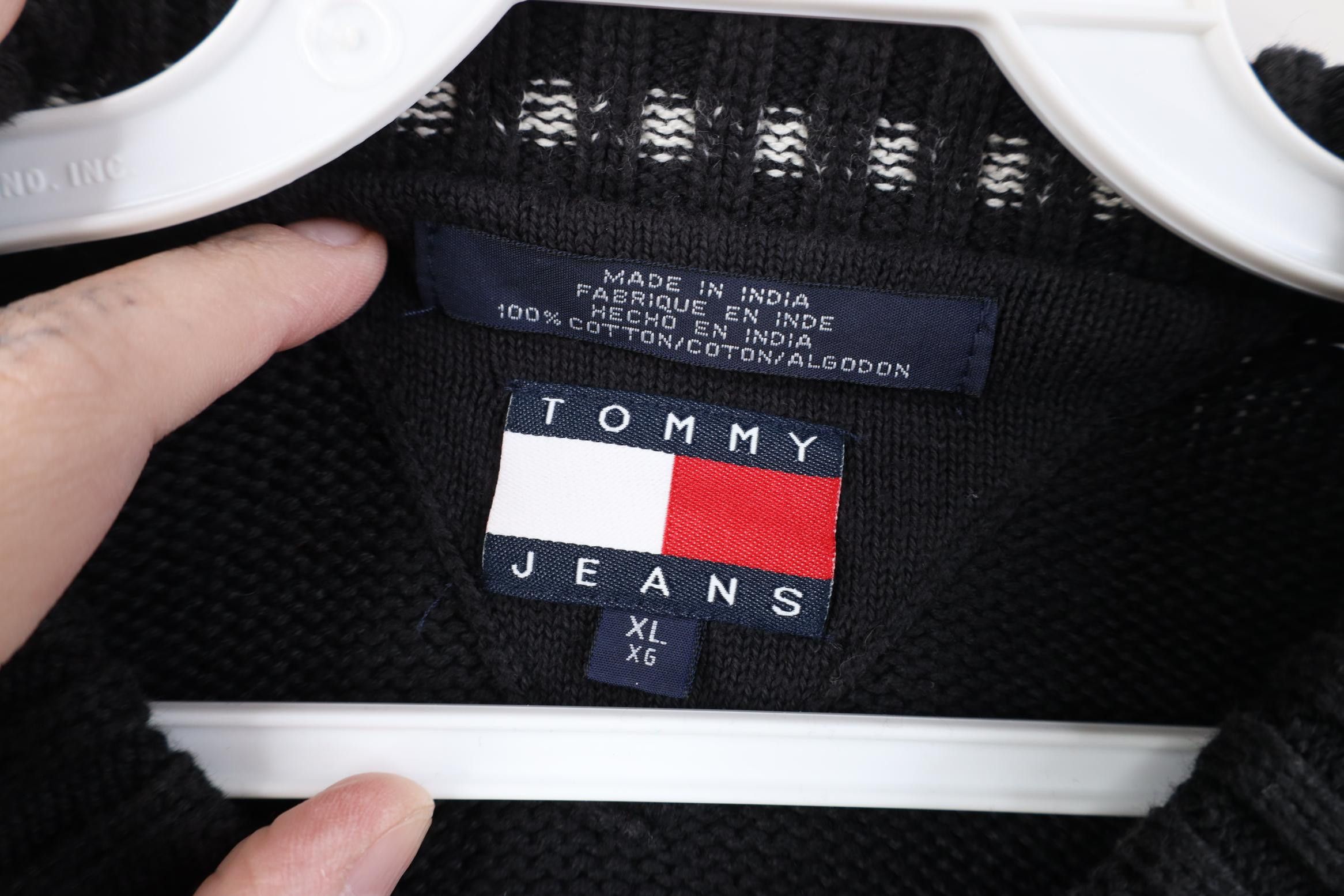 Tommy Hilfiger Vintage 90s Tommy Hilfiger Heavyweight Cotton Knit Sweater Size US XL / EU 56 / 4 - 7 Thumbnail