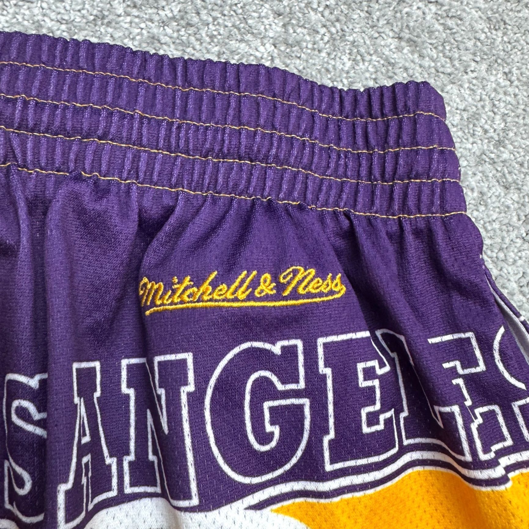 Mitchell & Ness Mitchell & Ness LA Lakers '85 Champions Split Basketball Shorts Mens M NWT Size US 31 - 6 Thumbnail